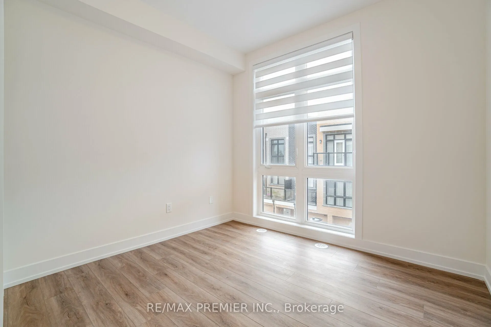 12860 Yonge Street #2 (279)