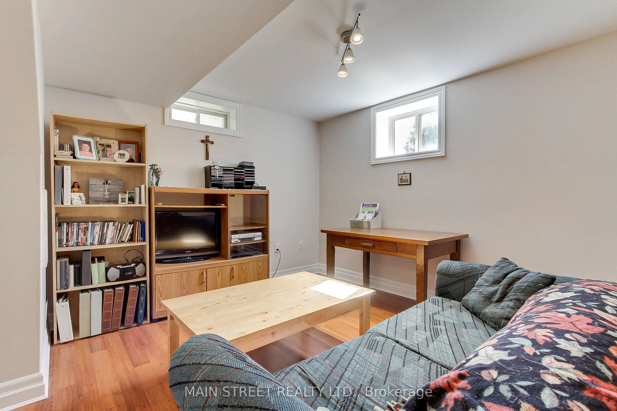 65 Ian Drive