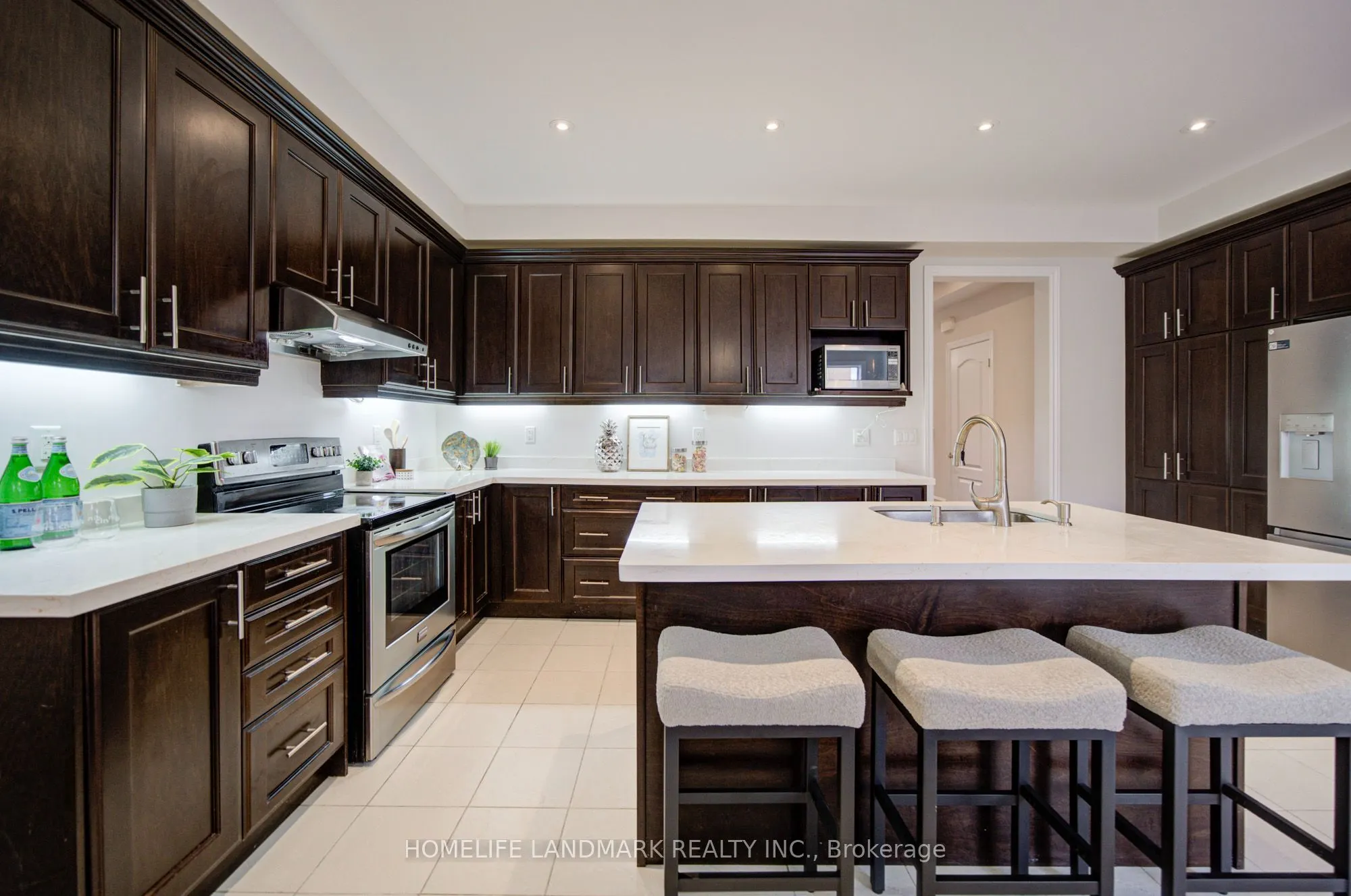 17 Etherington Way