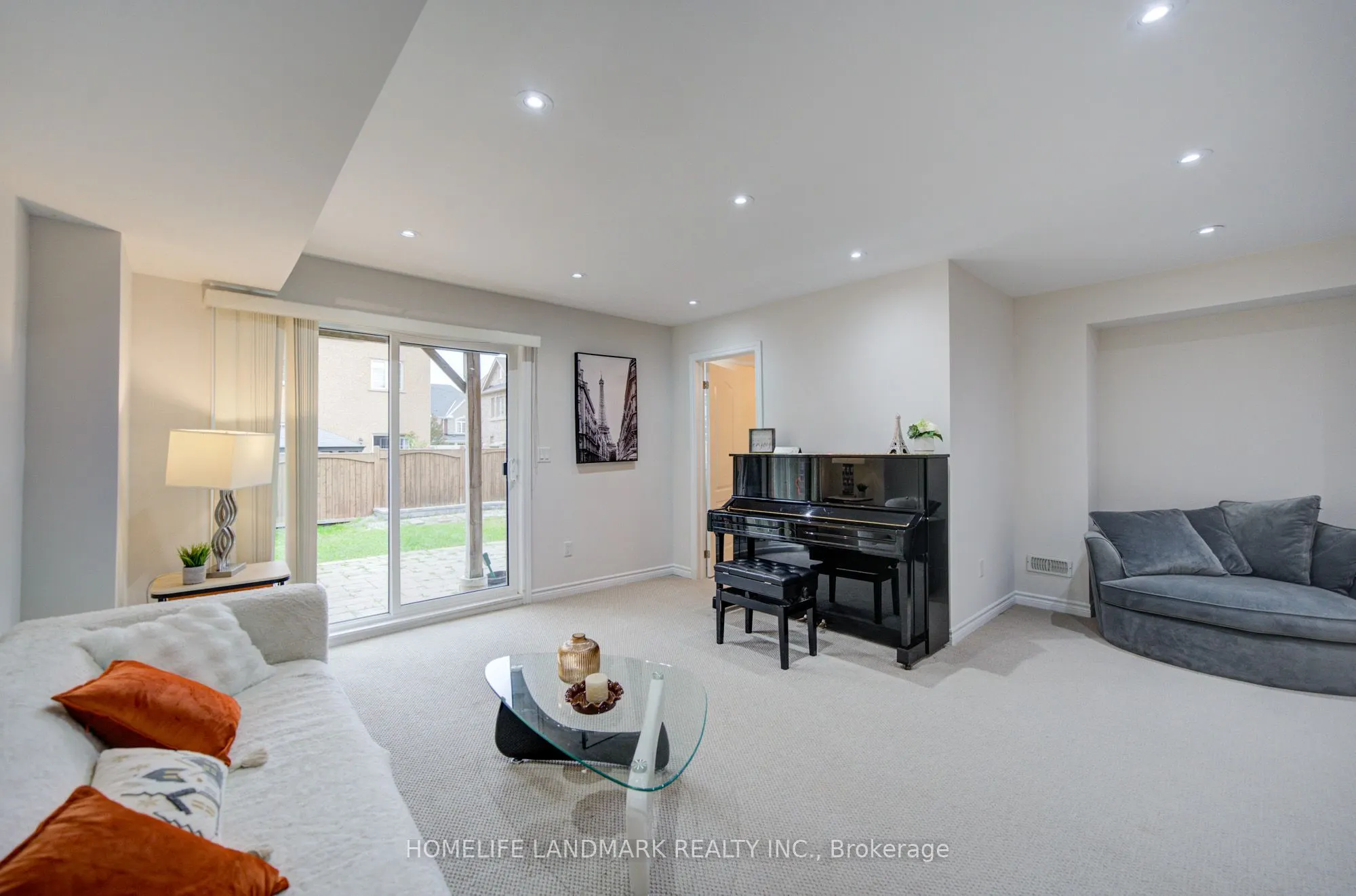 17 Etherington Way