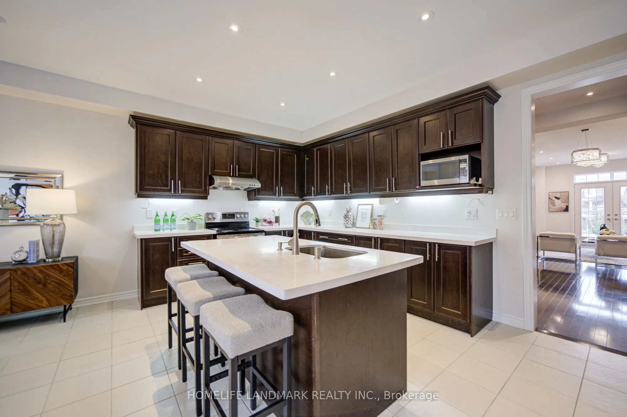 17 Etherington Way