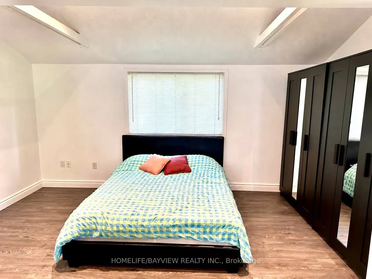 1119 Poplar Drive