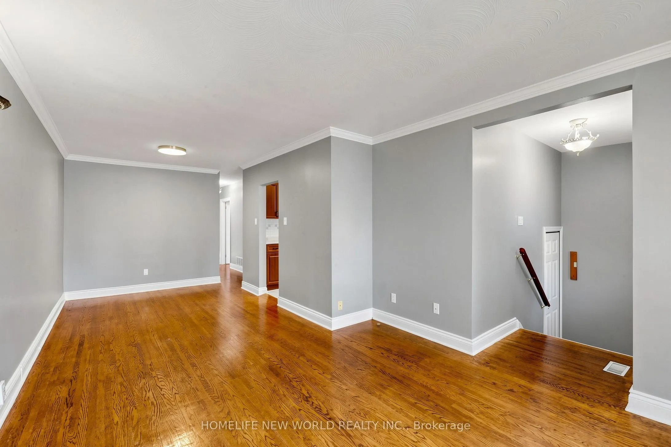 65 Walter Avenue