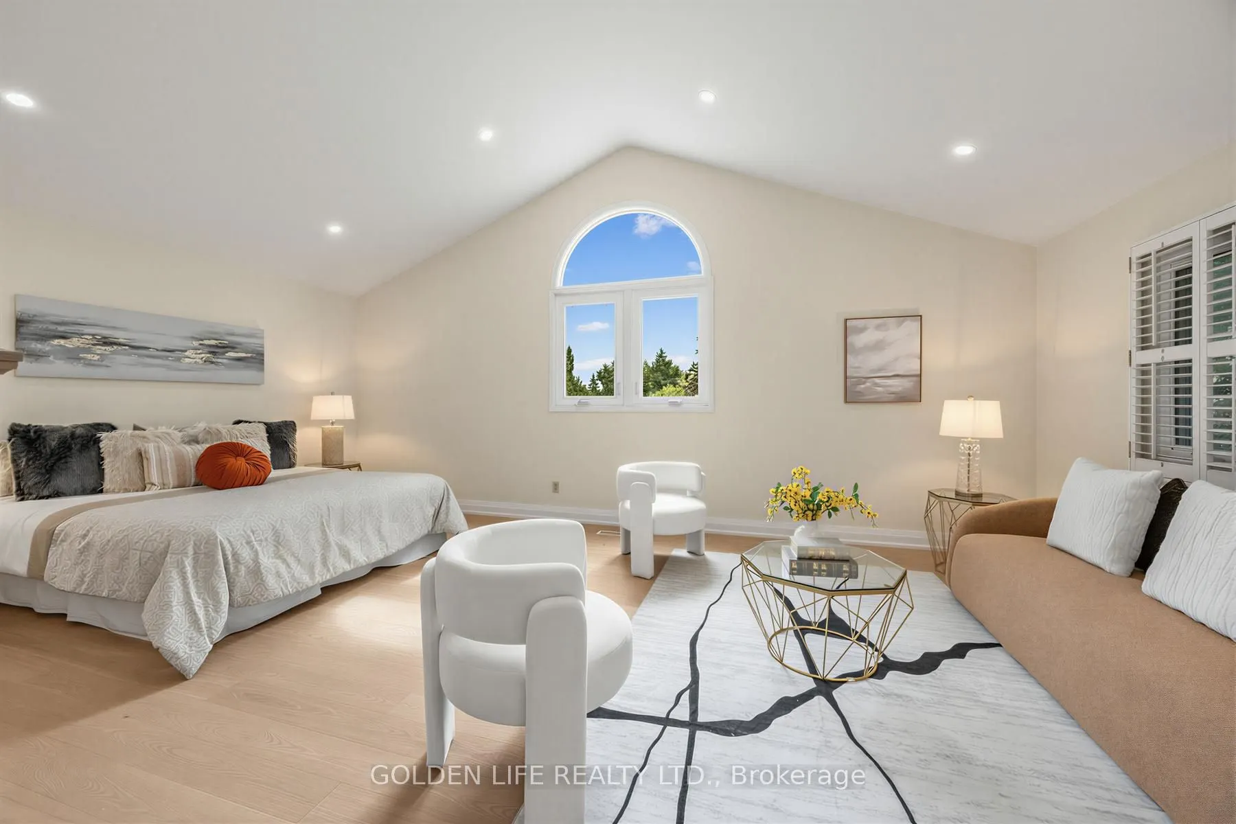 62 Longwater Chase