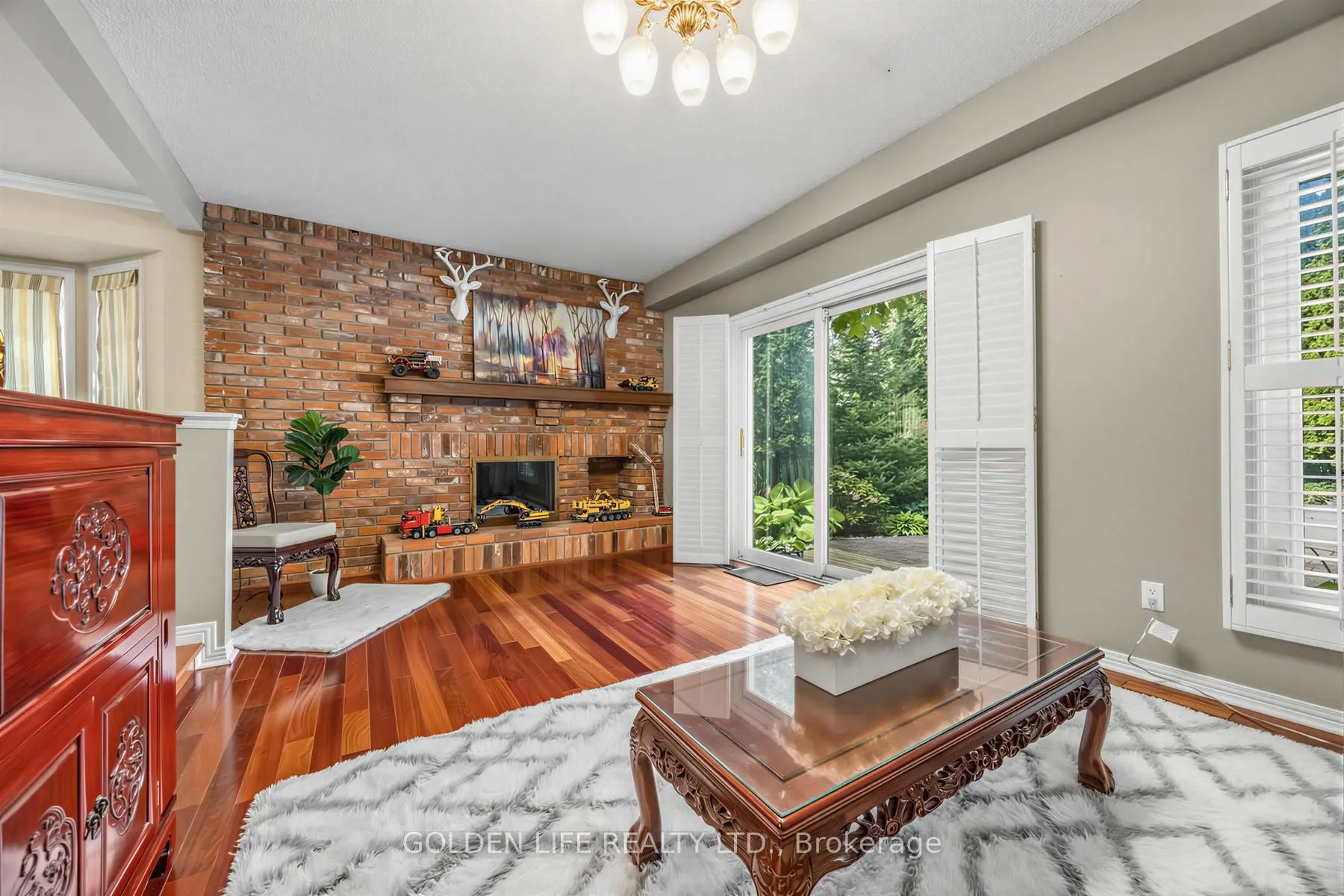 62 Longwater Chase