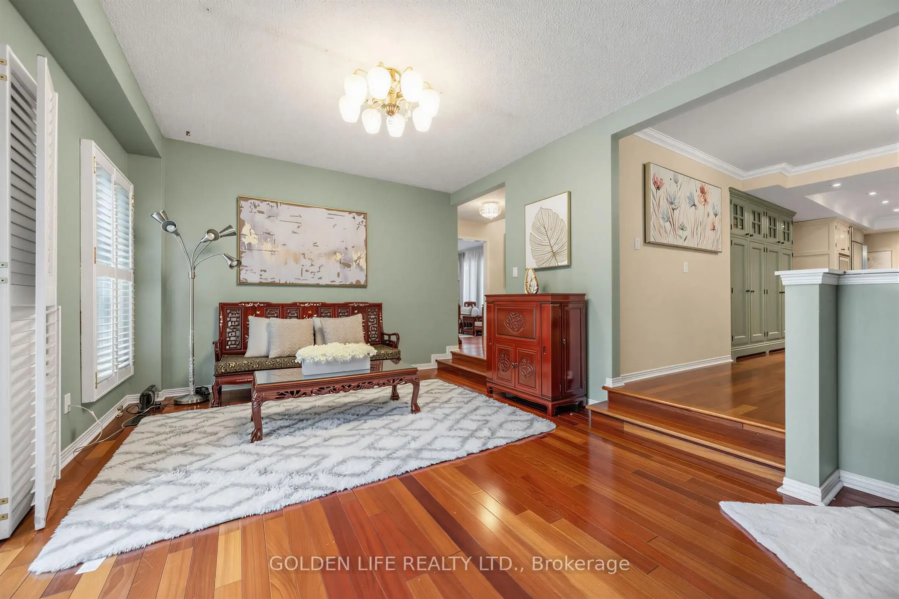 62 Longwater Chase