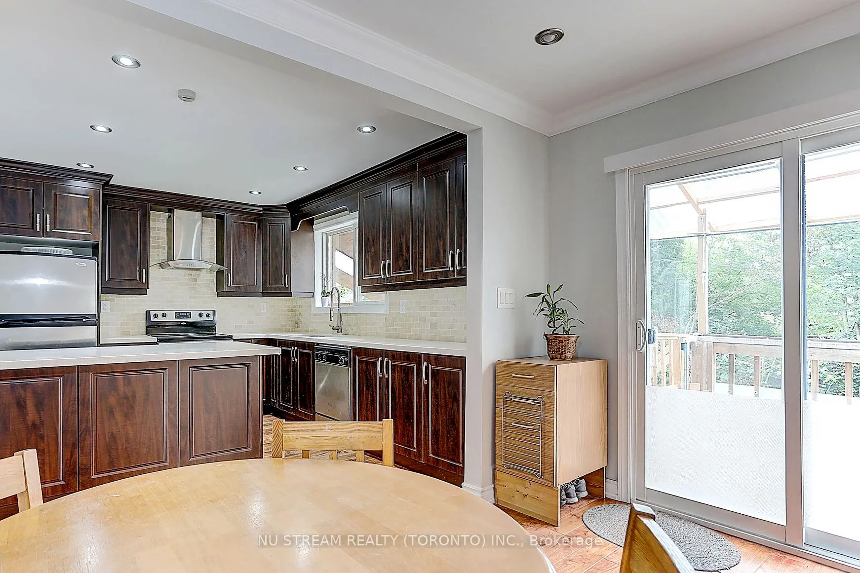 432 Crosby Avenue #Main
