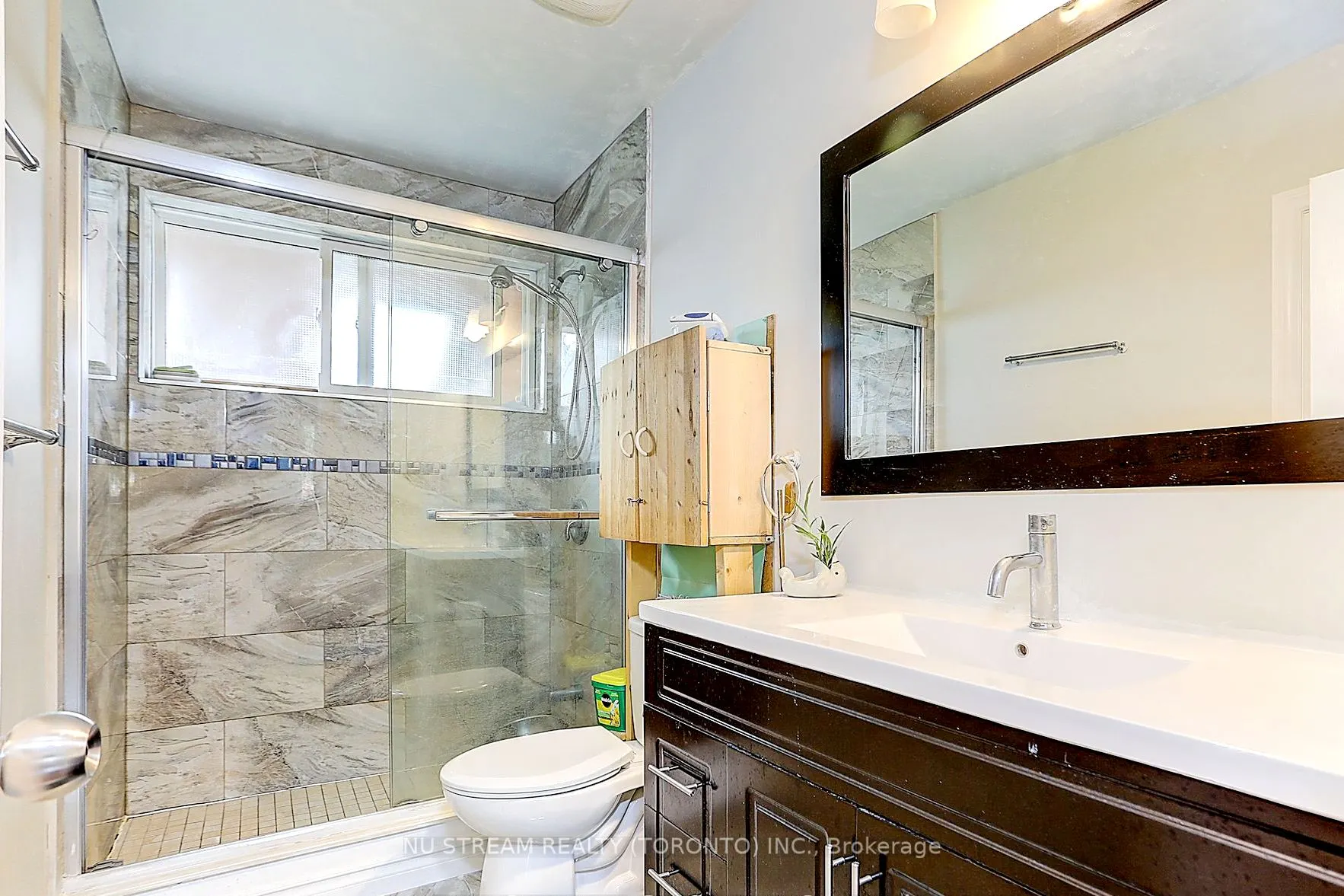 432 Crosby Avenue #Main
