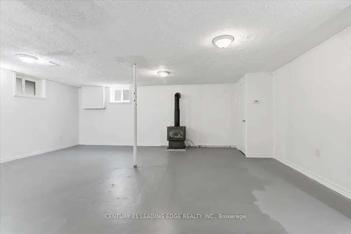 300 Annsheila Drive
