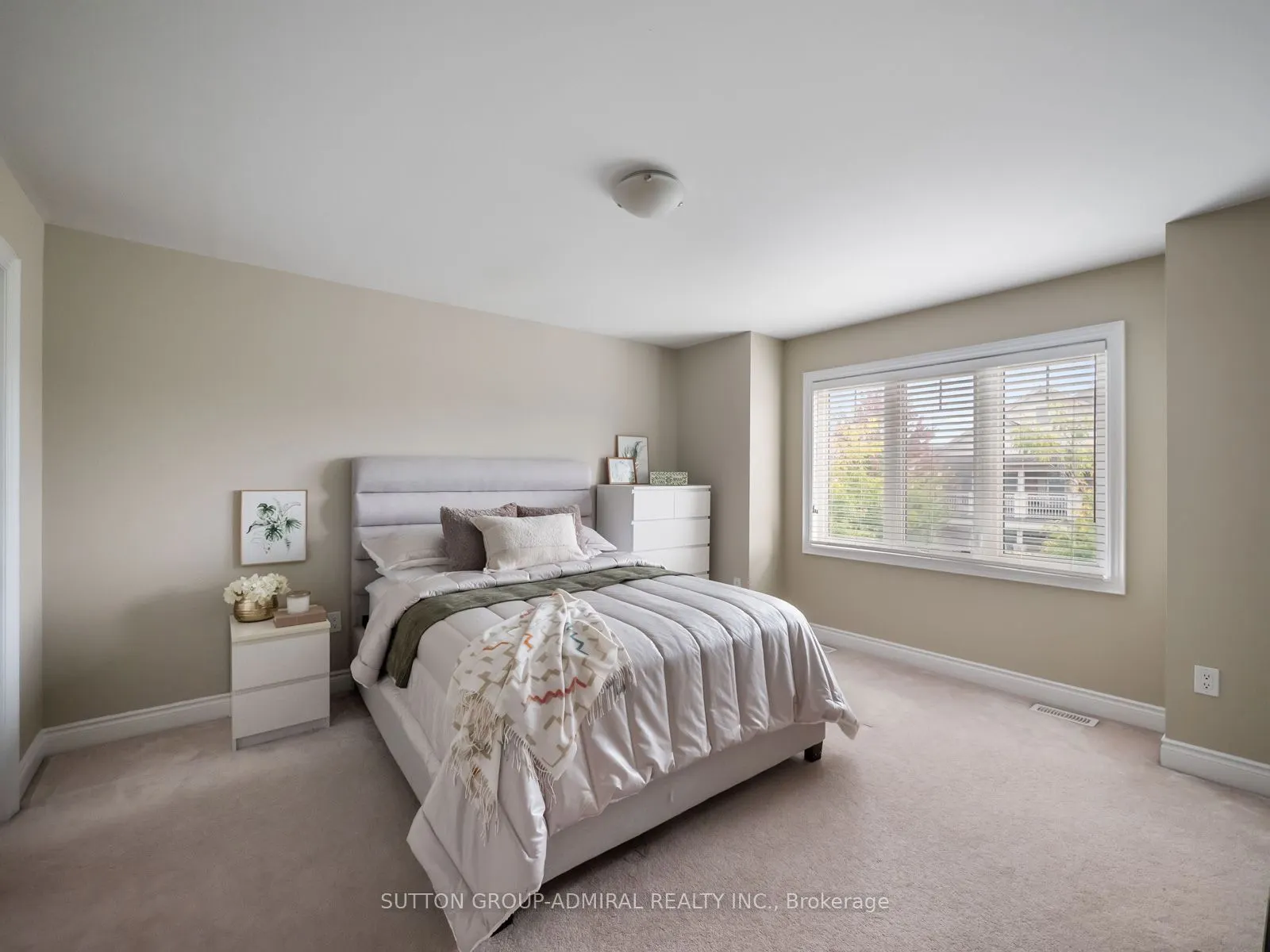187 John Davis Gate