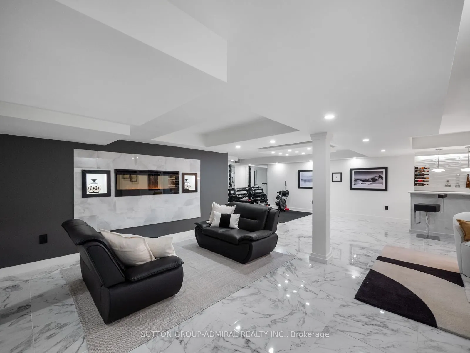 187 John Davis Gate