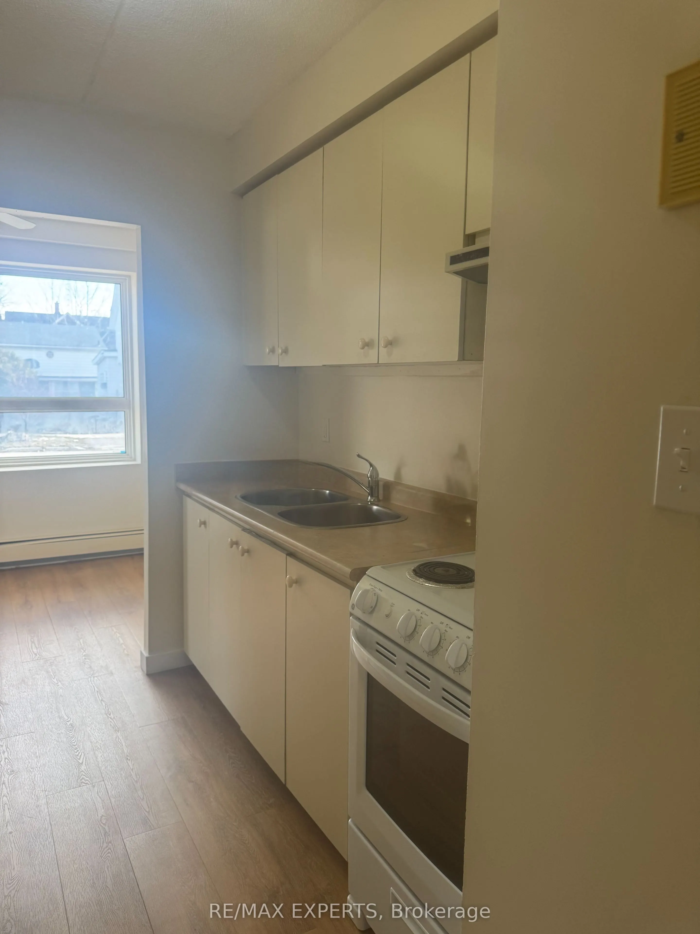 16 McDonald Street N #44
