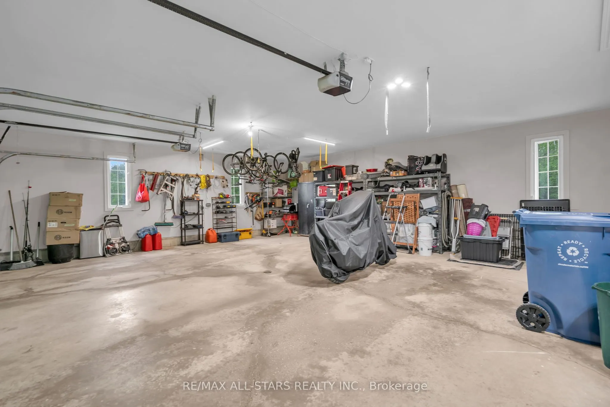 6 Audubon Way