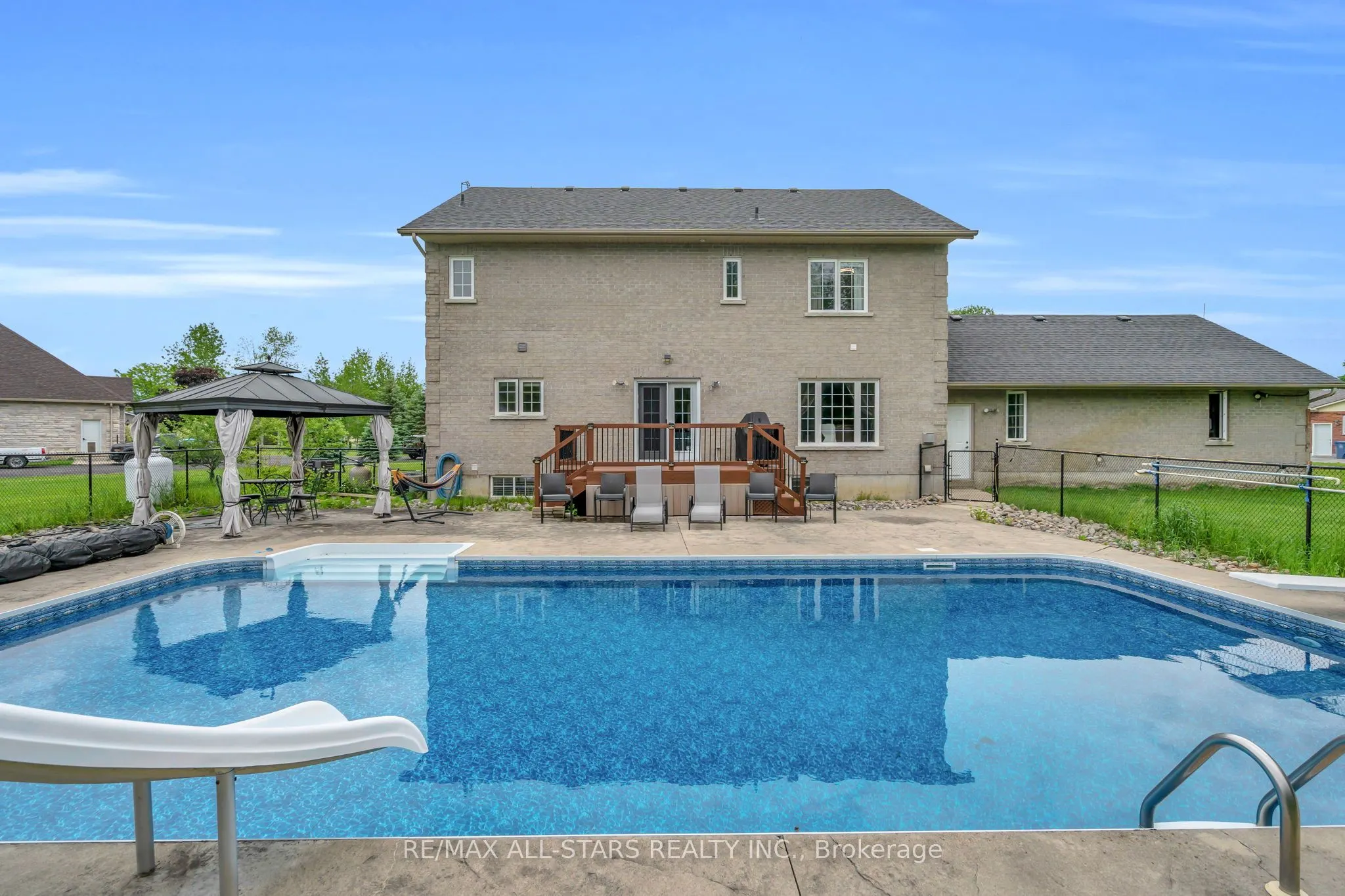 6 Audubon Way