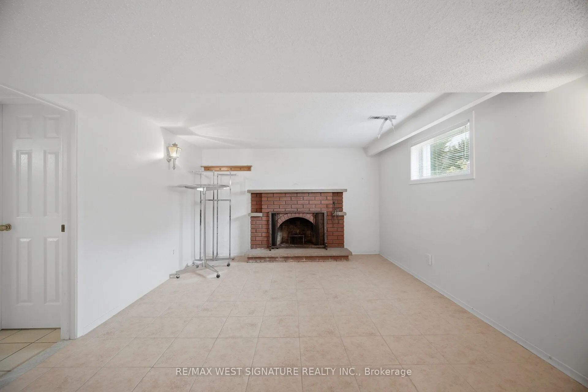 90 North Ridge Road
