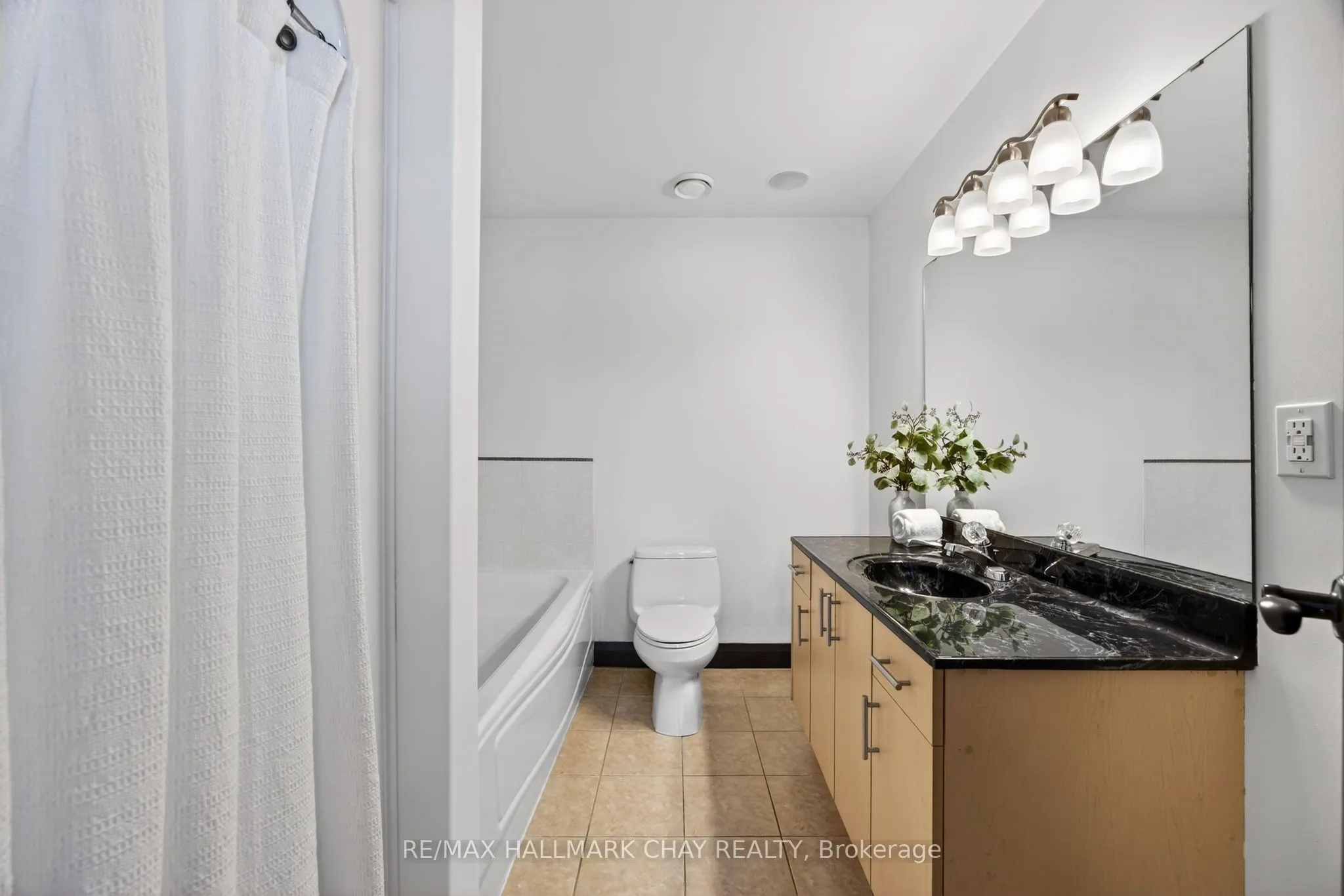543 Timothy Street #106