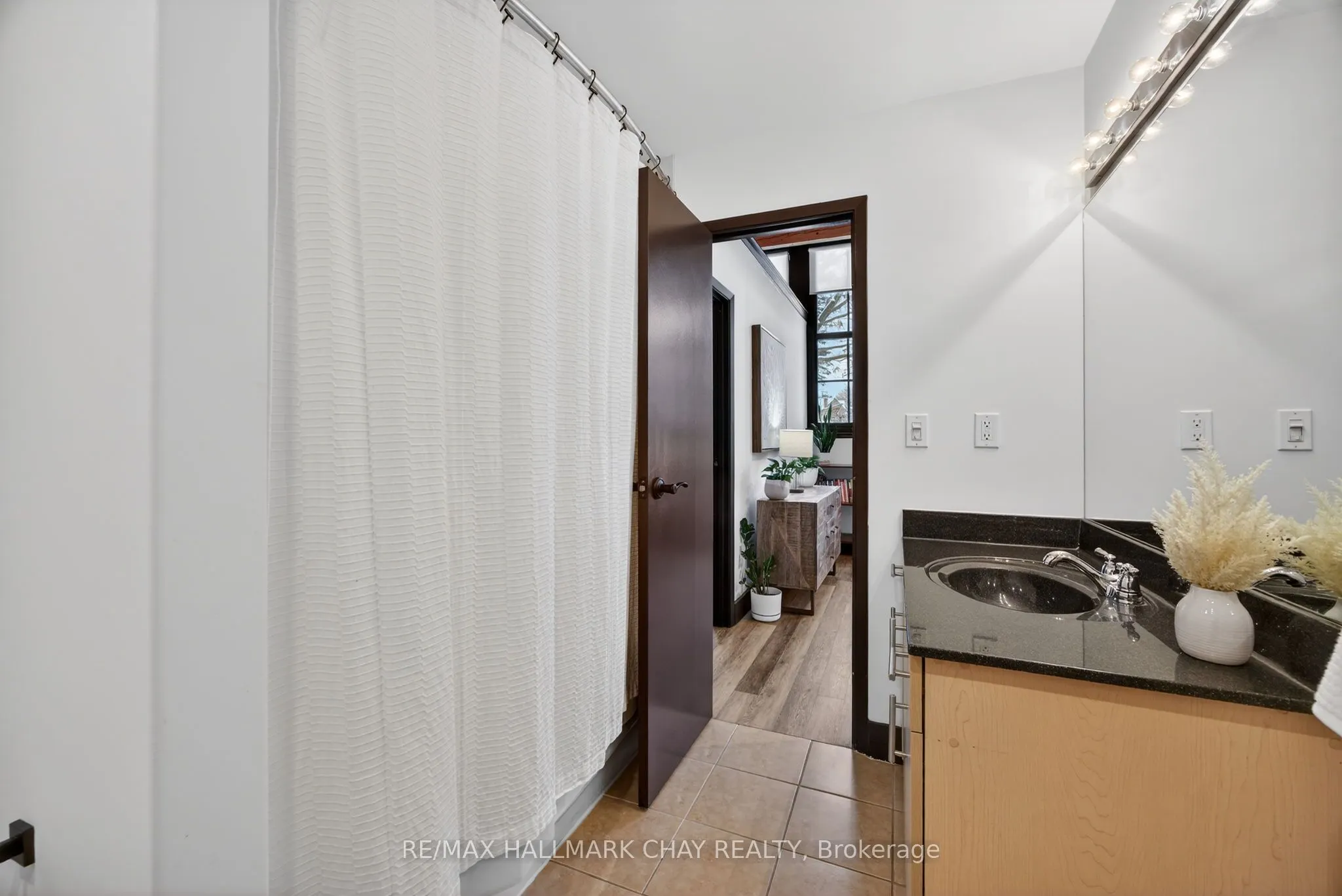 543 Timothy Street #106