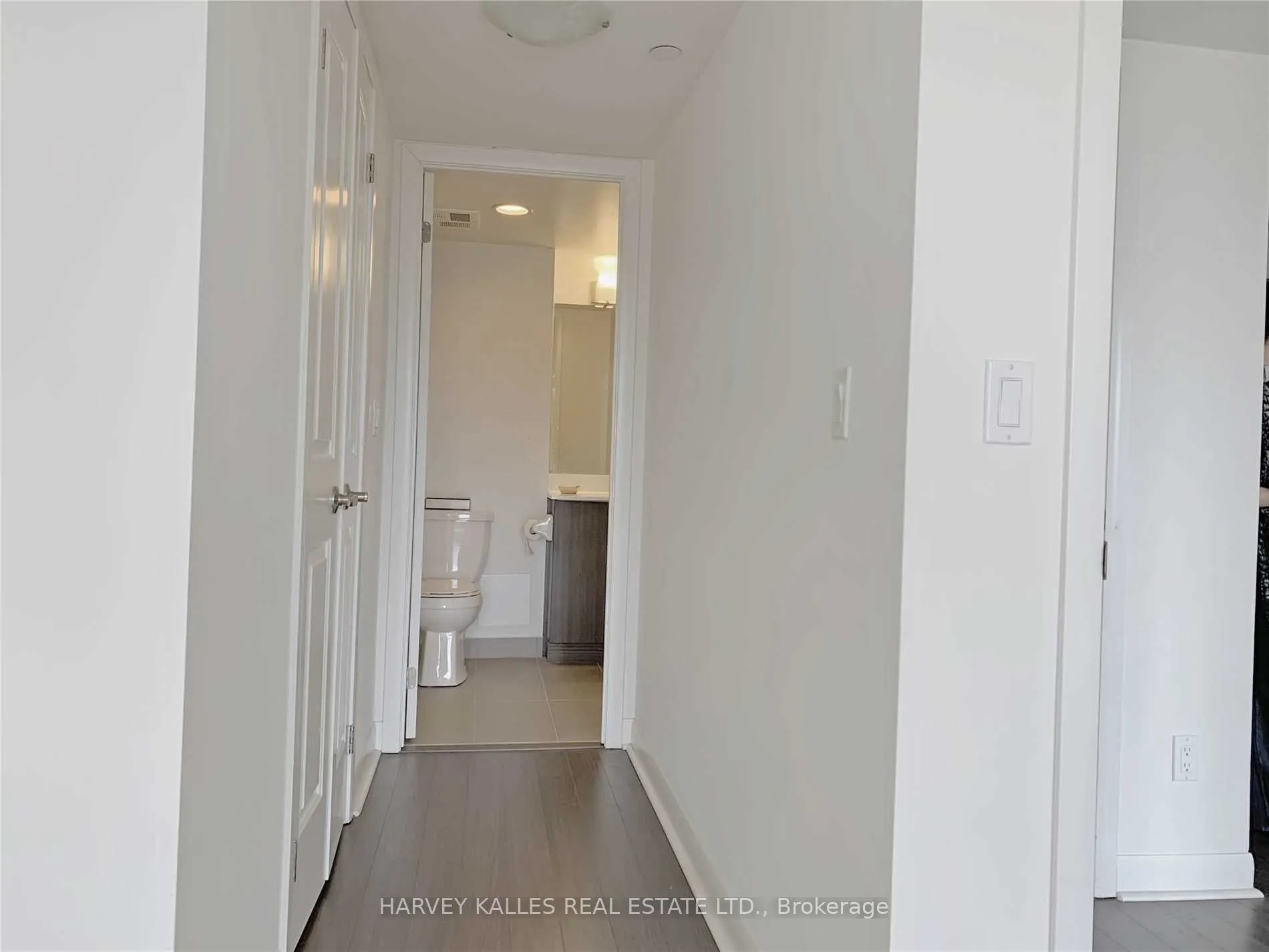 75 Norman Bethune Avenue #216