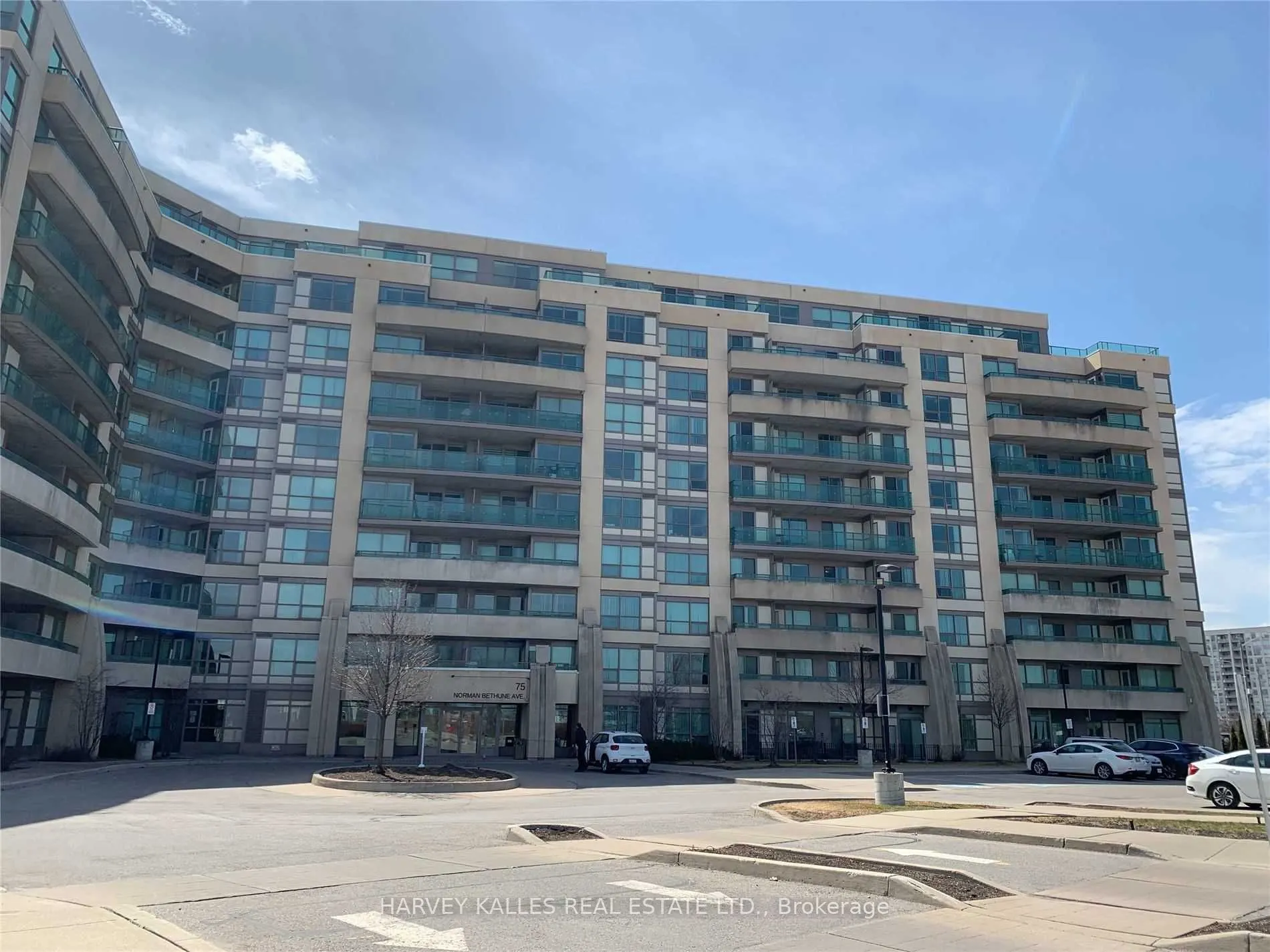 75 Norman Bethune Avenue #216