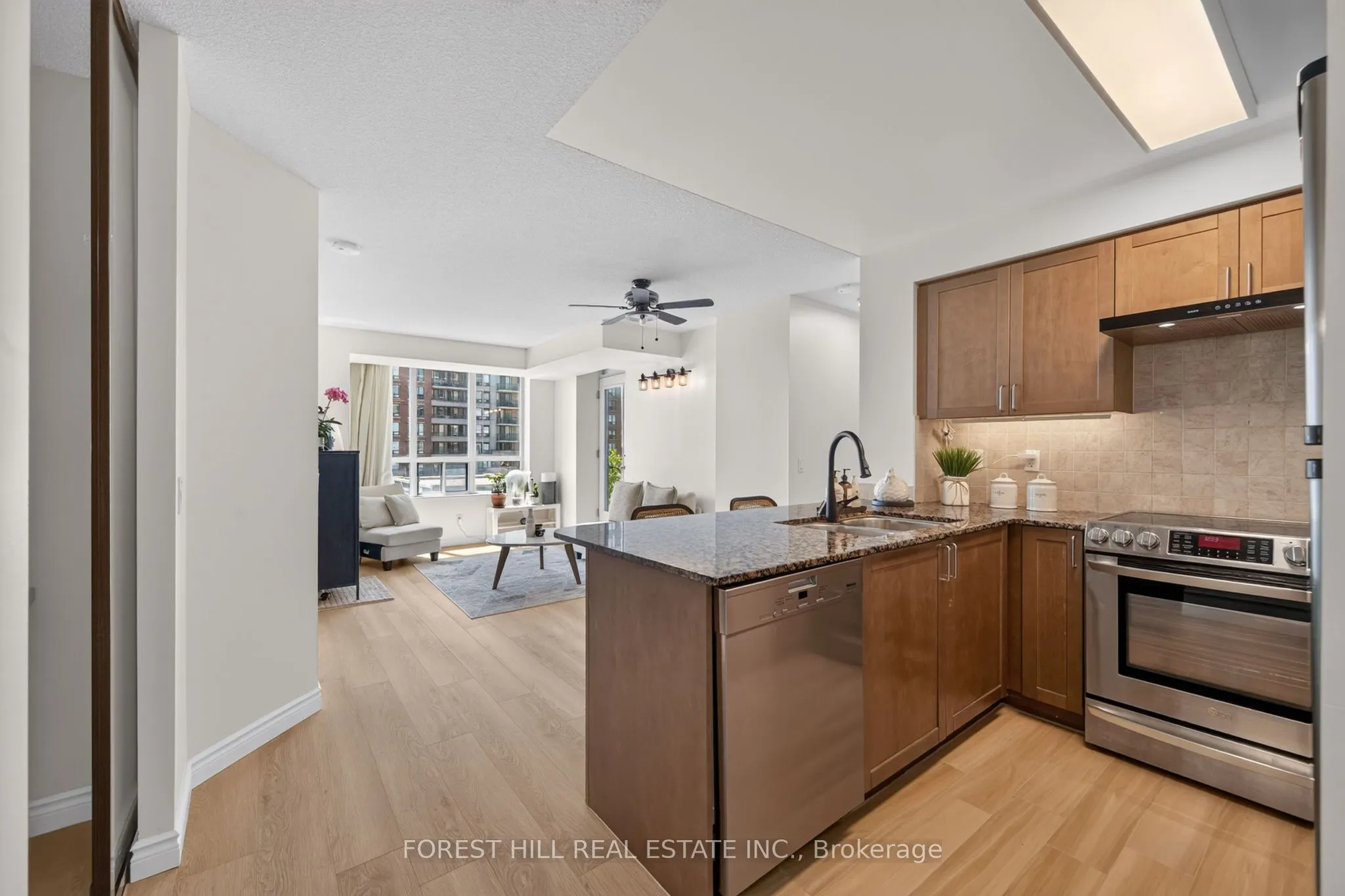 350 Red Maple Road #407