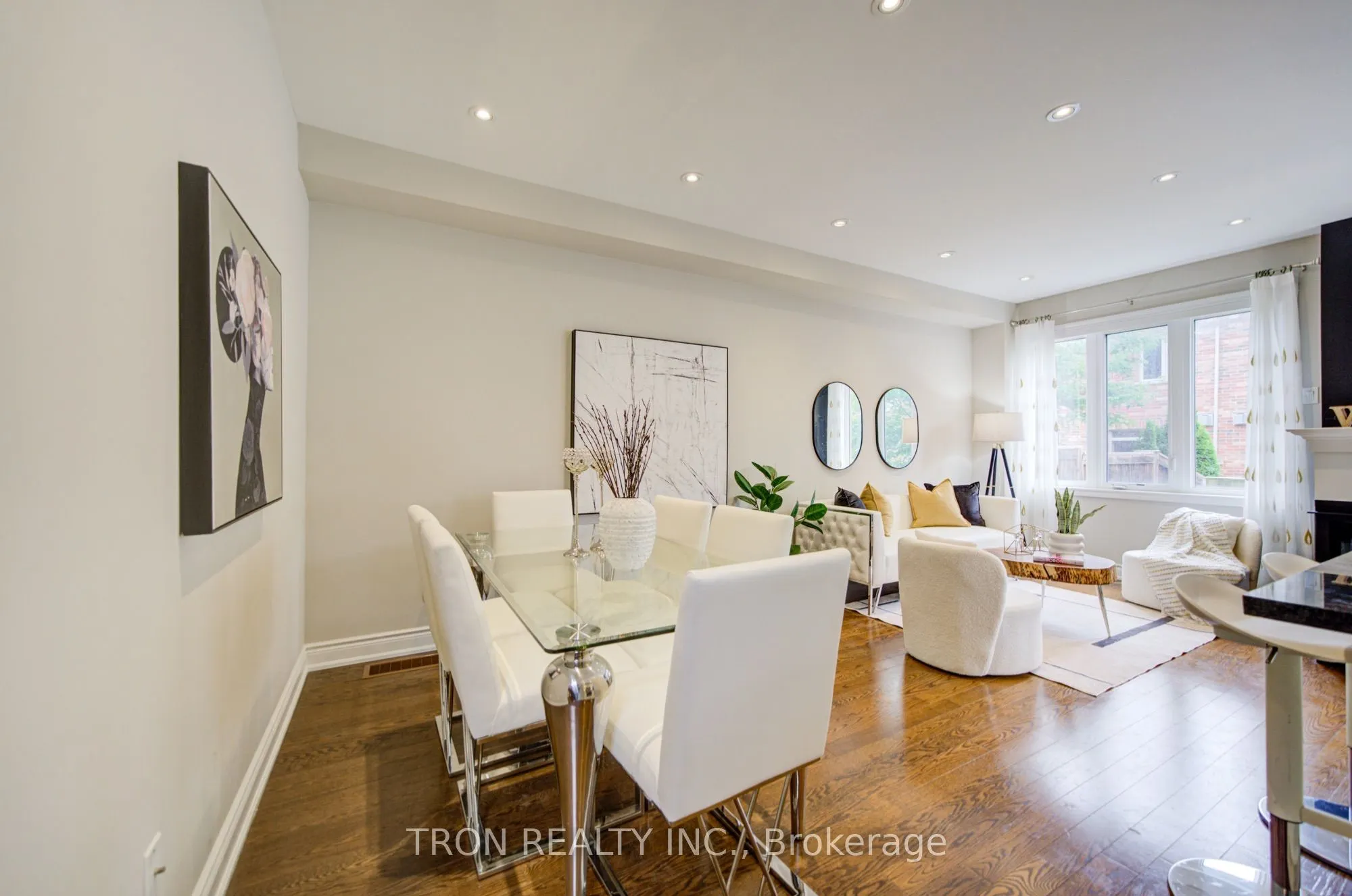 33 Mazarine Lane