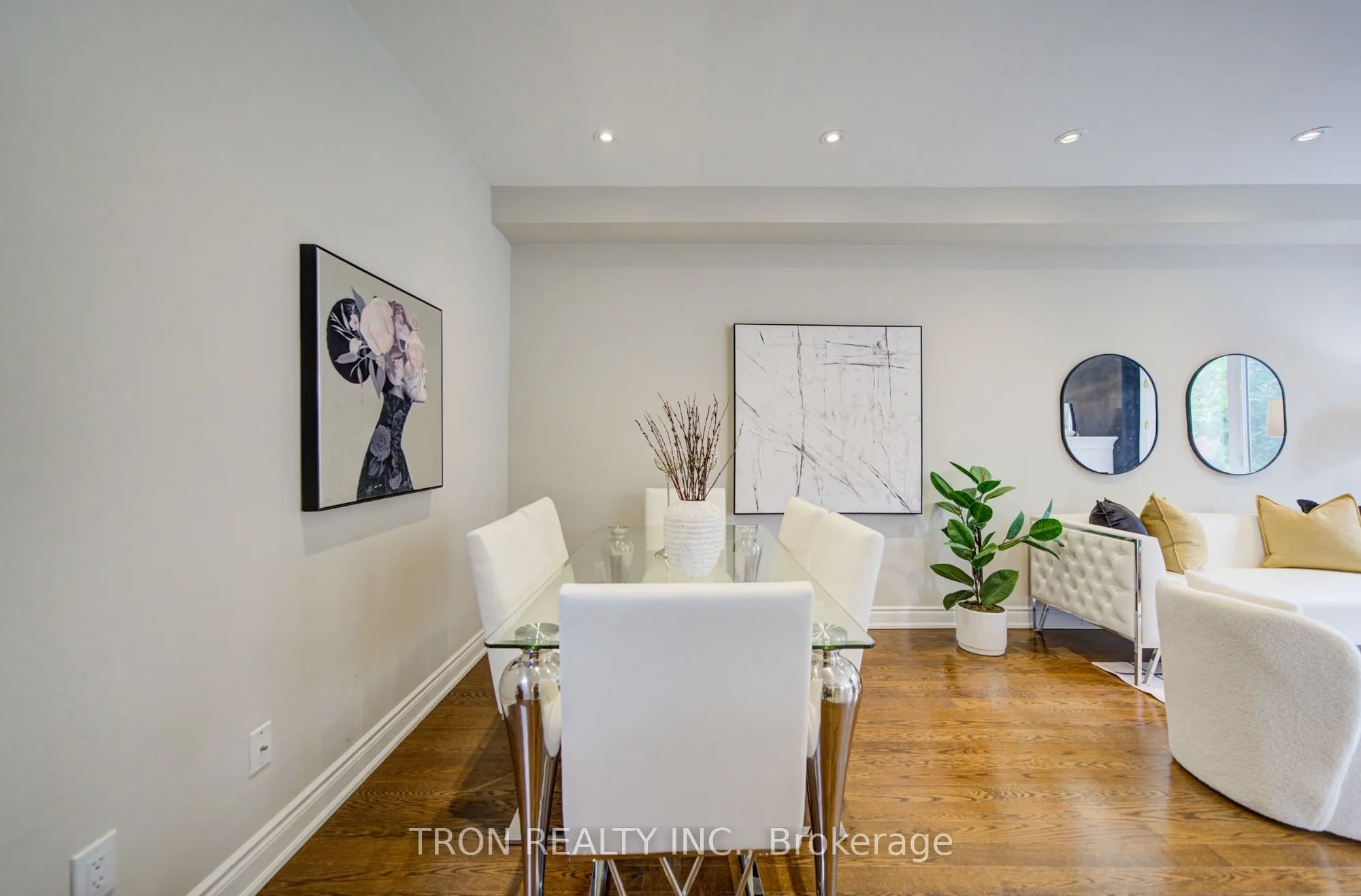 33 Mazarine Lane