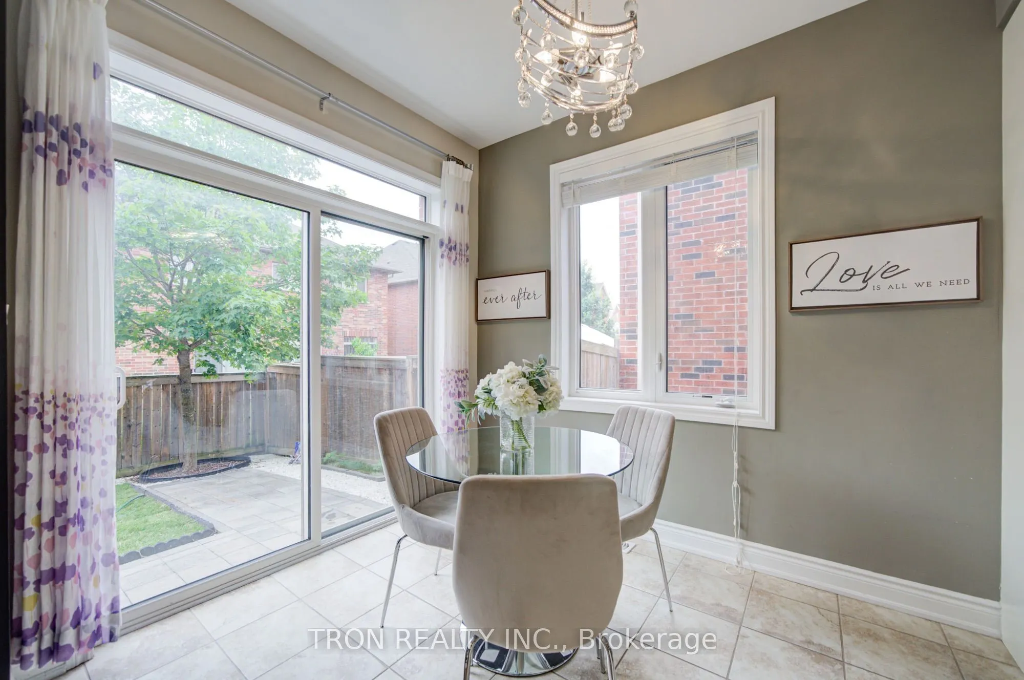 33 Mazarine Lane