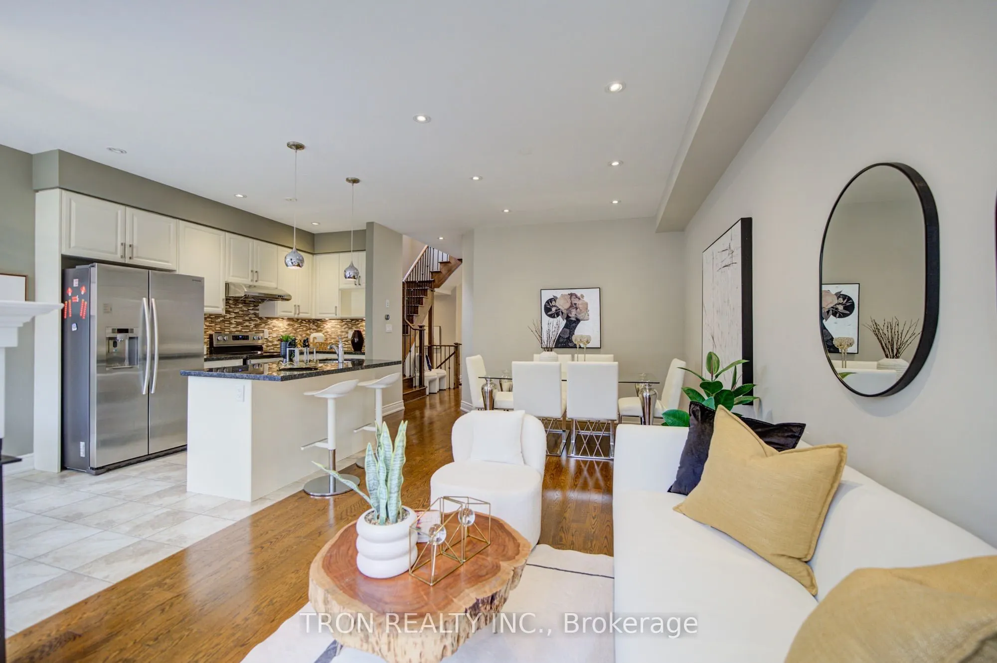 33 Mazarine Lane