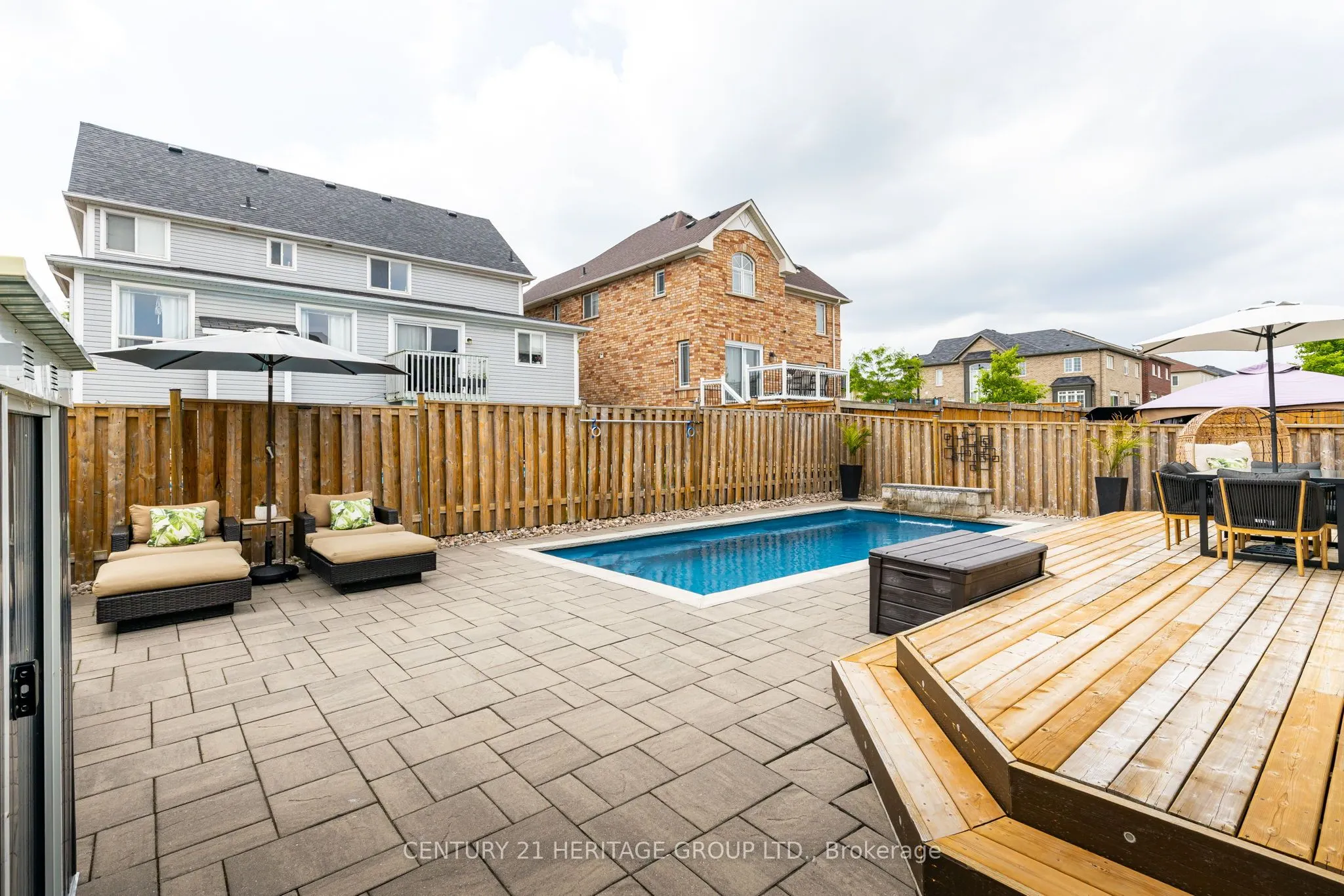 106 Laurendale Avenue