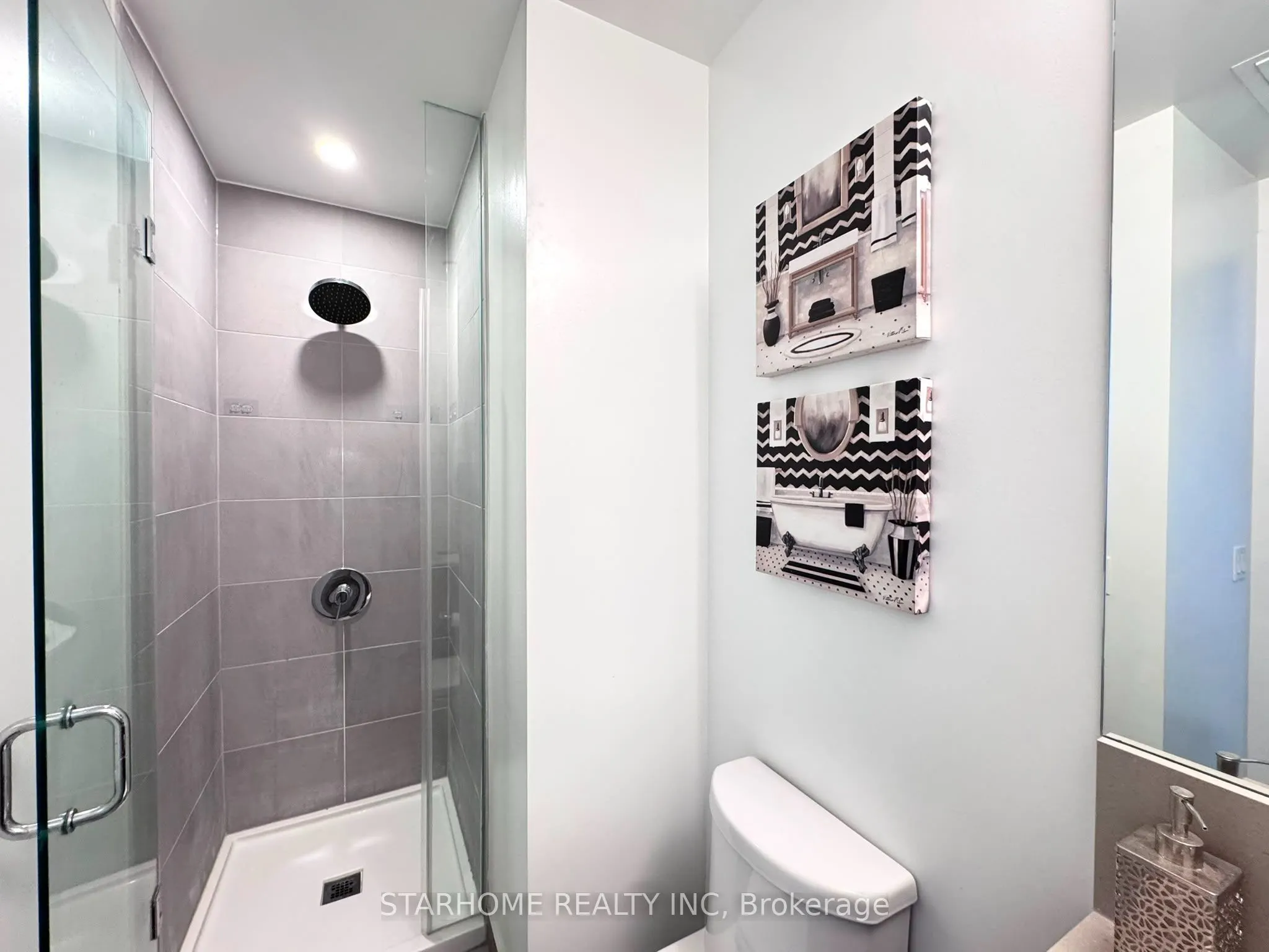 1000 Portage Parkway #1515