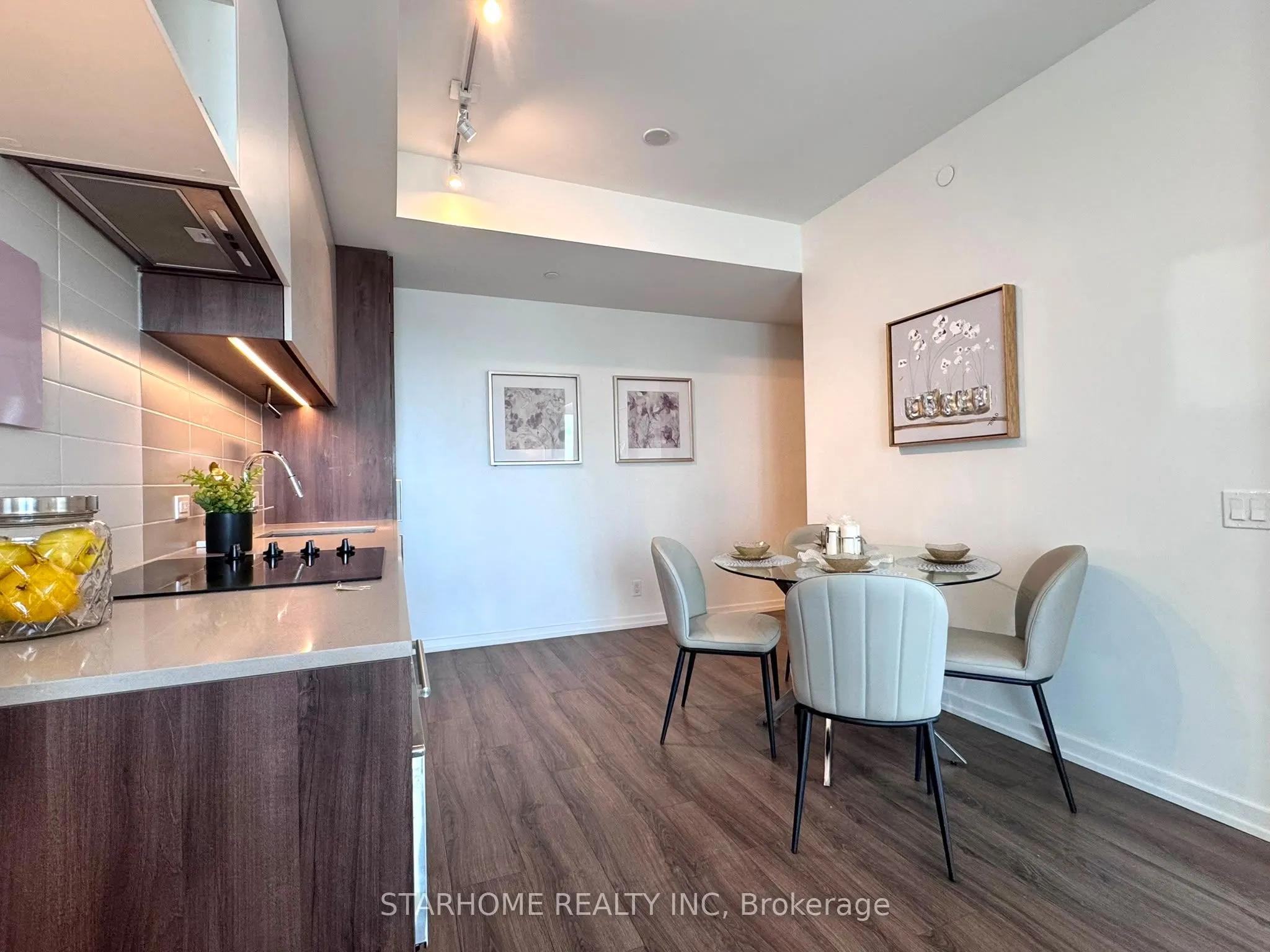 1000 Portage Parkway #1515
