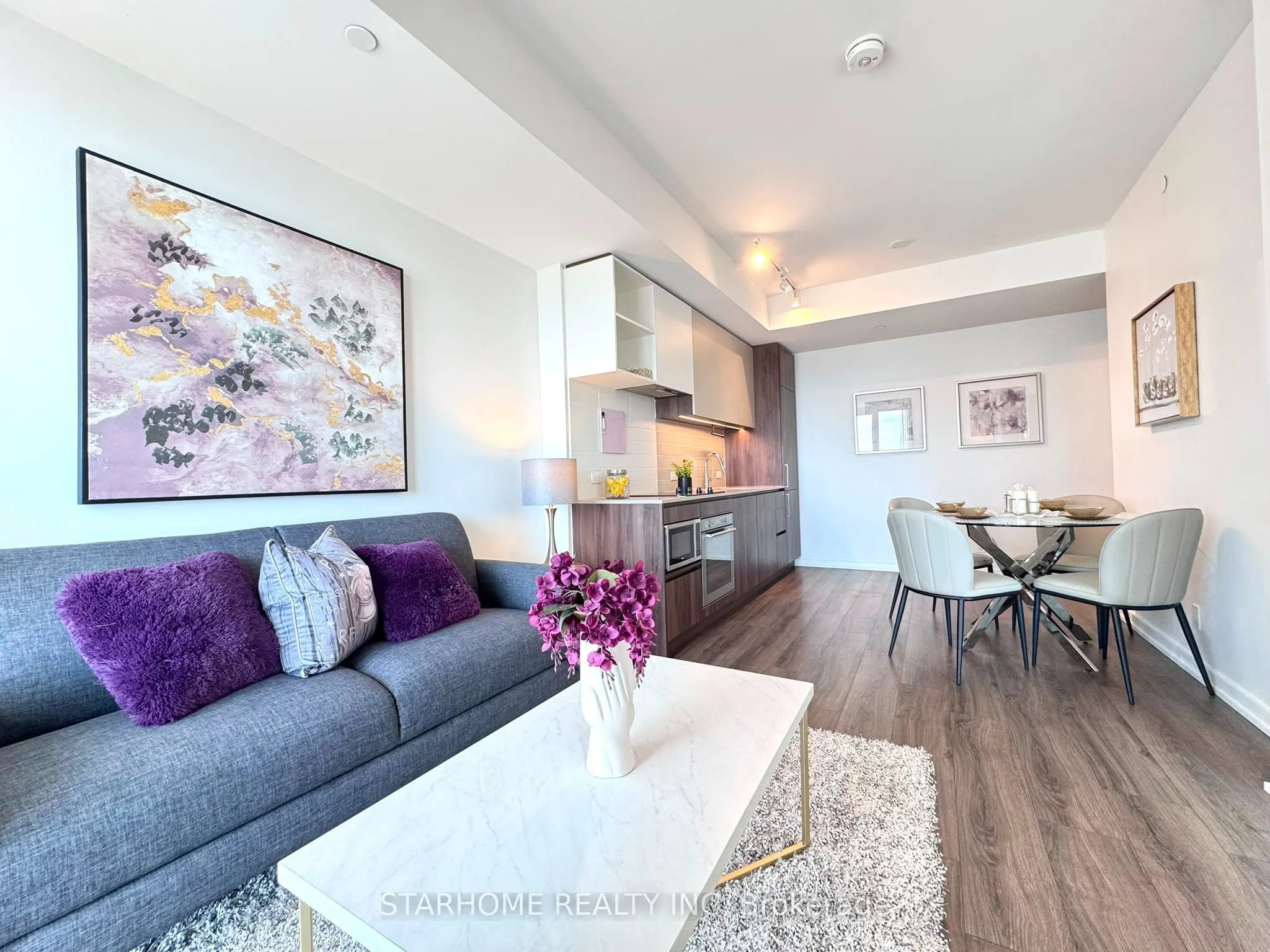 1000 Portage Parkway #1515