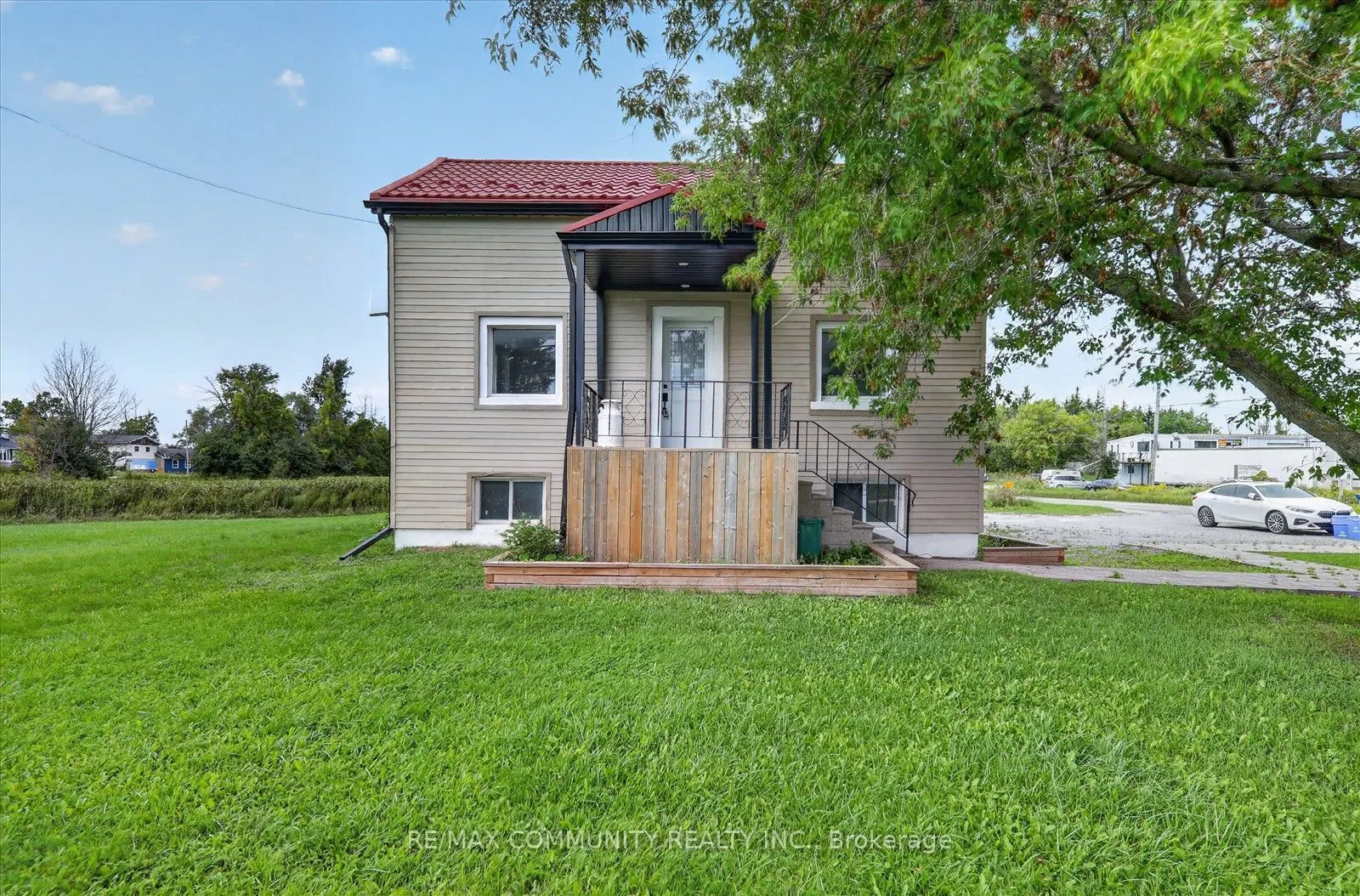 6 Sunkist Road