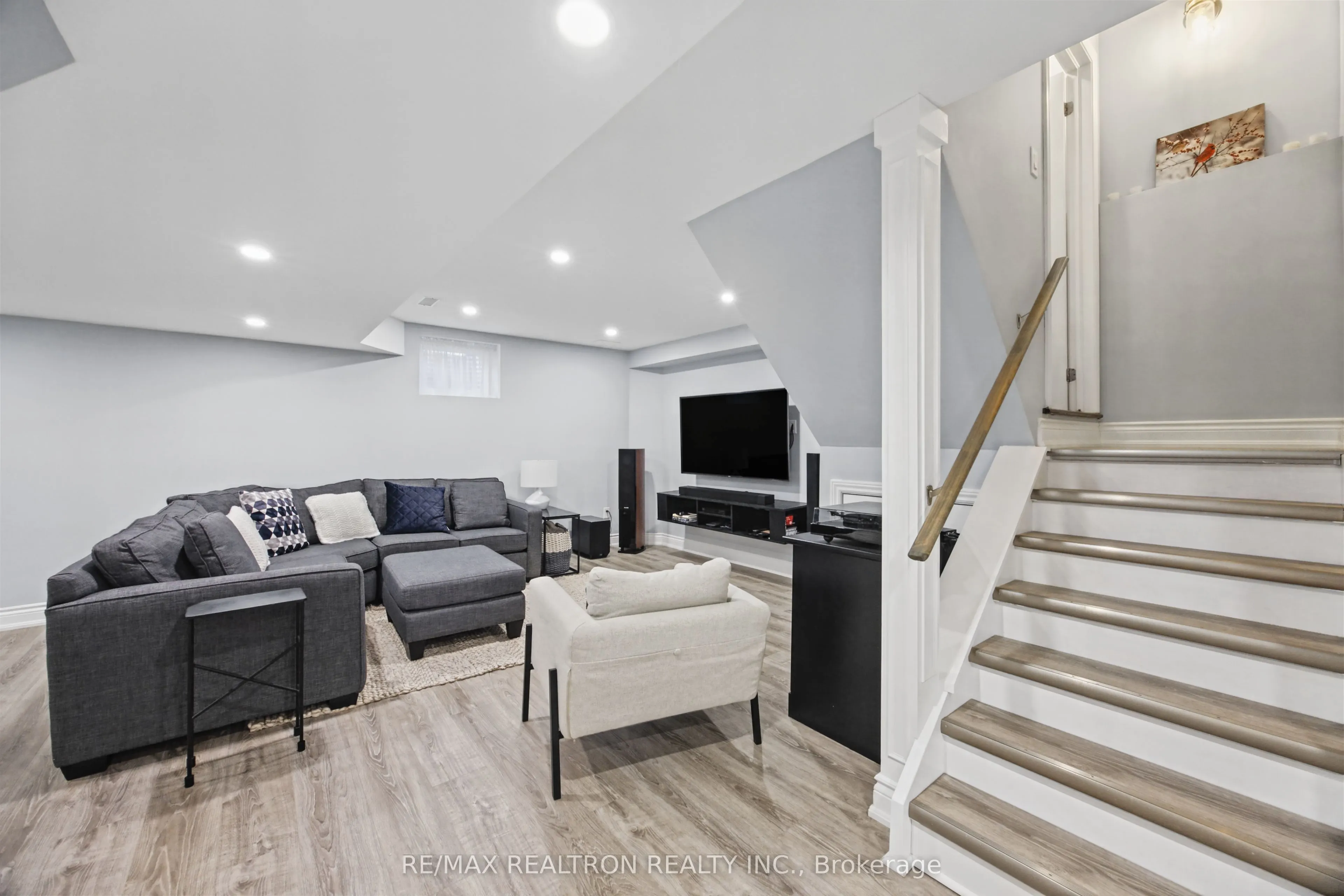 1158 Quaker Trail