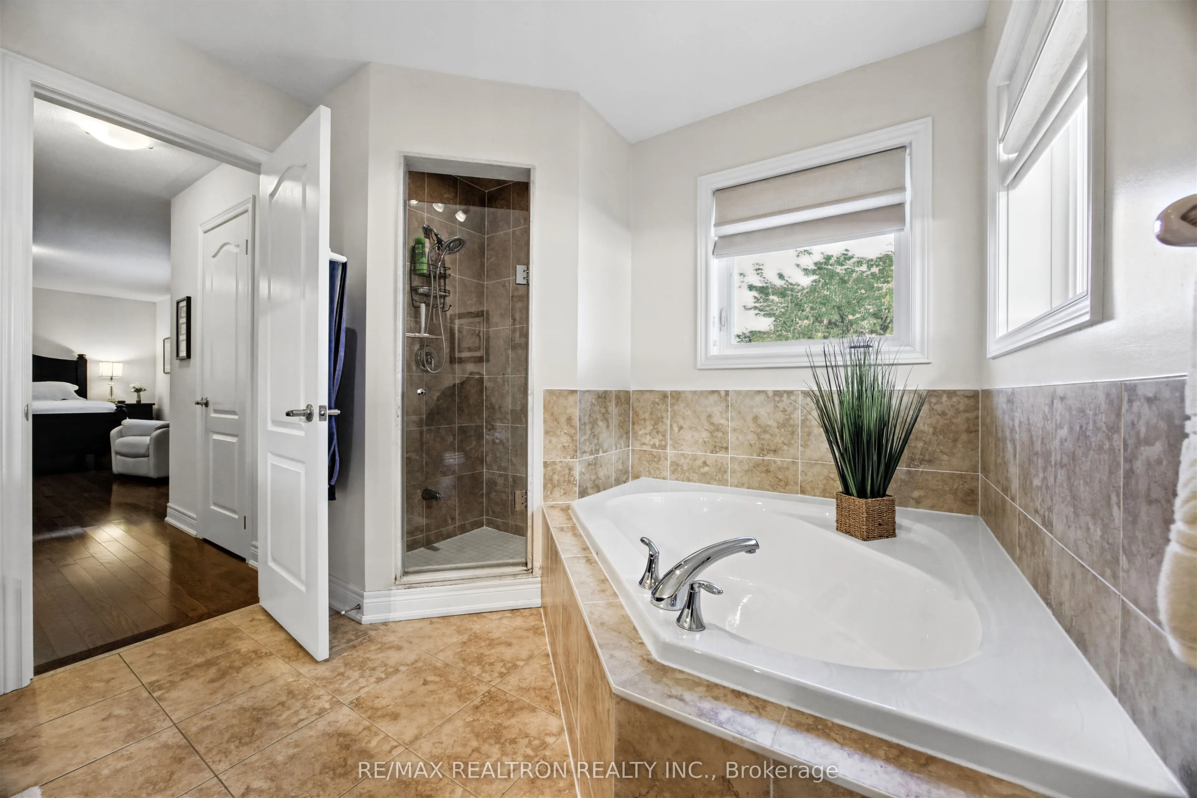 1158 Quaker Trail