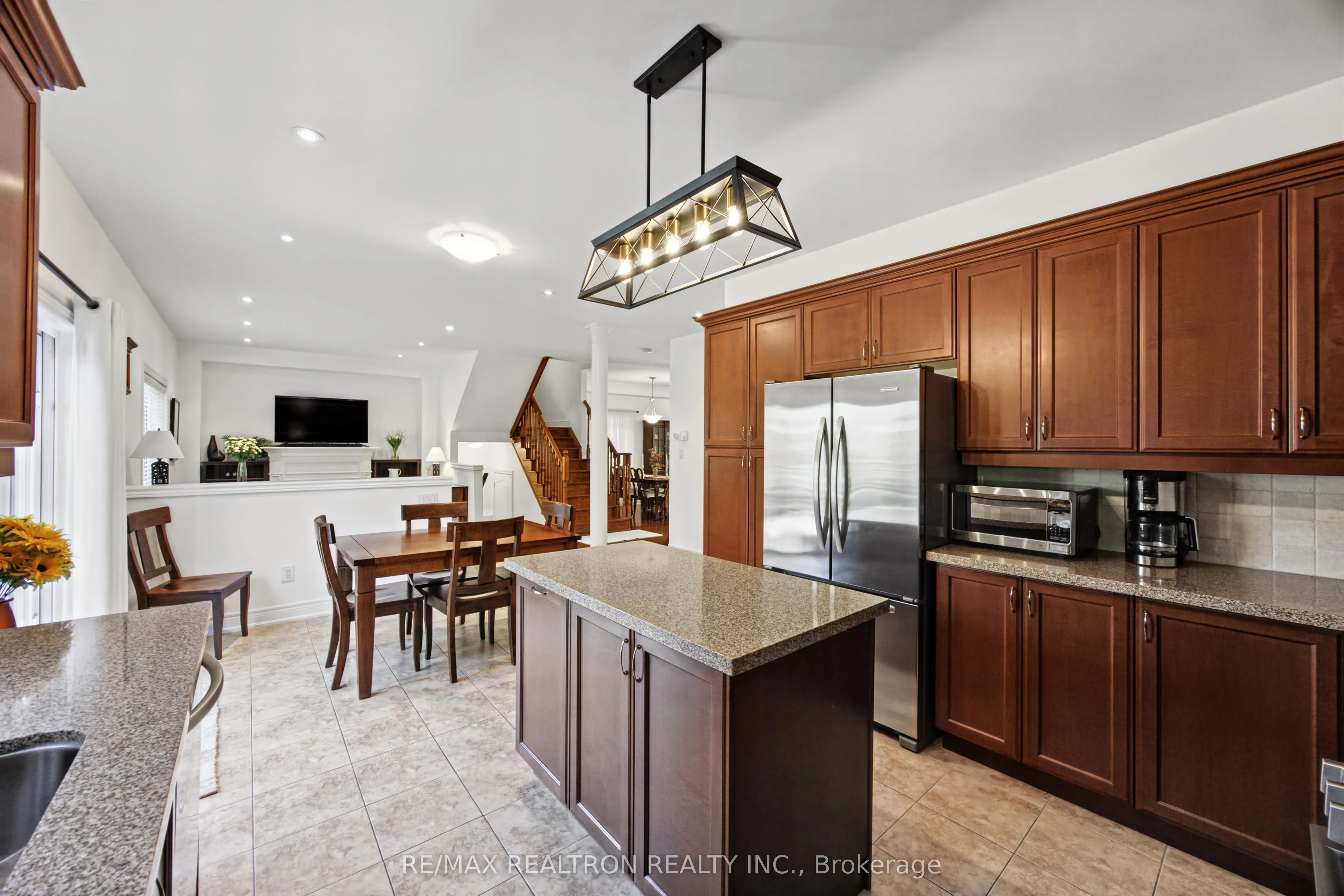 1158 Quaker Trail