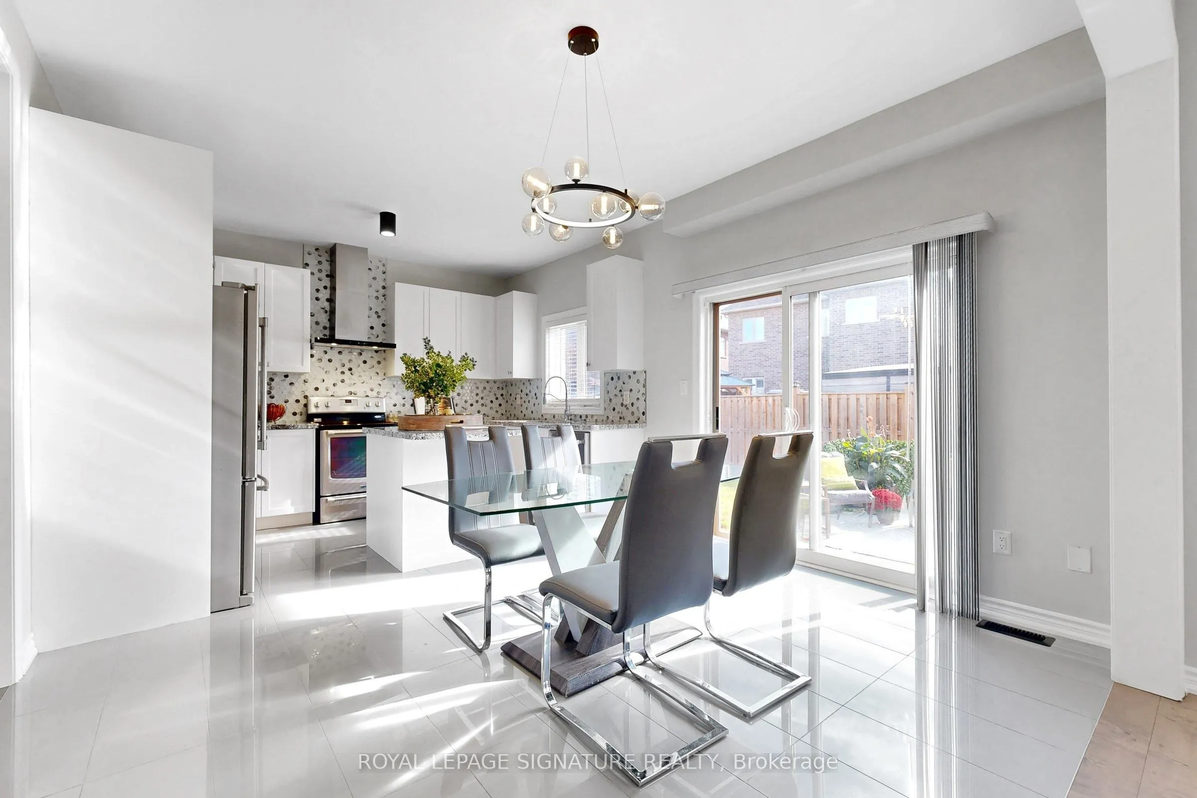 39 Dowling Road