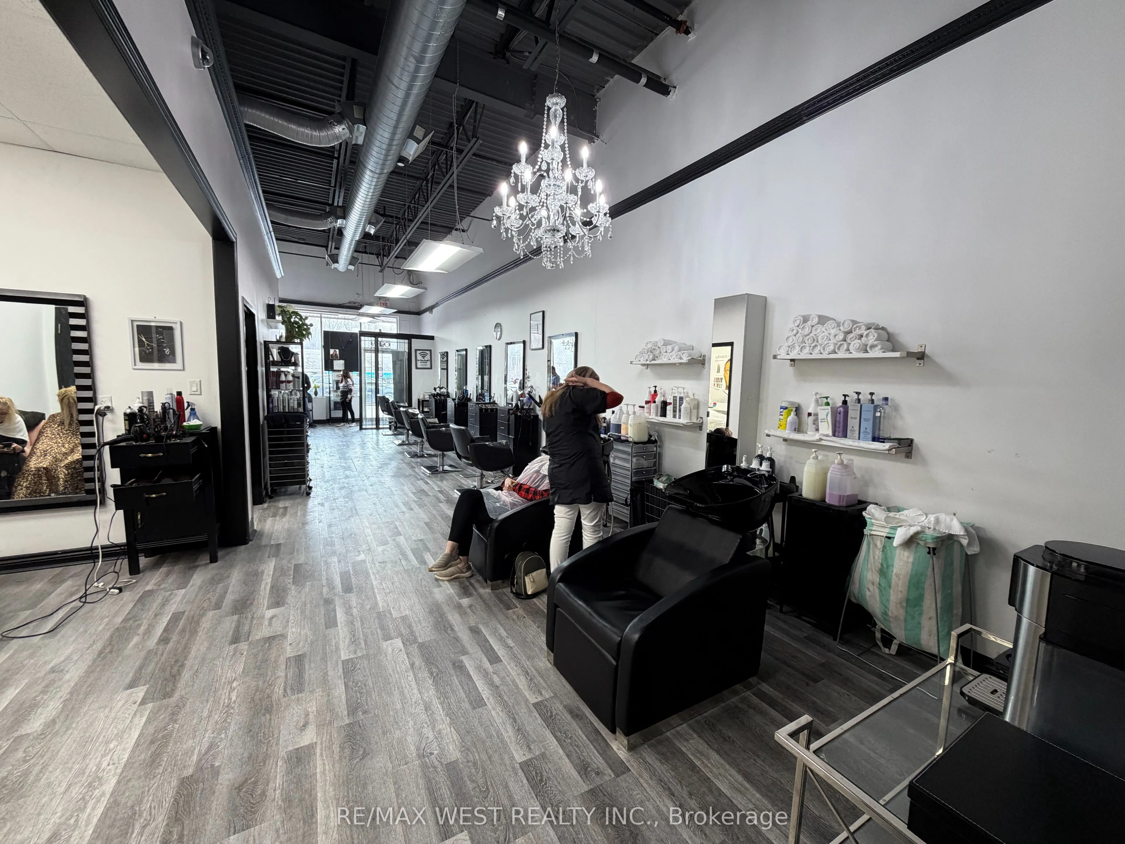 8707 Dufferin Street #6