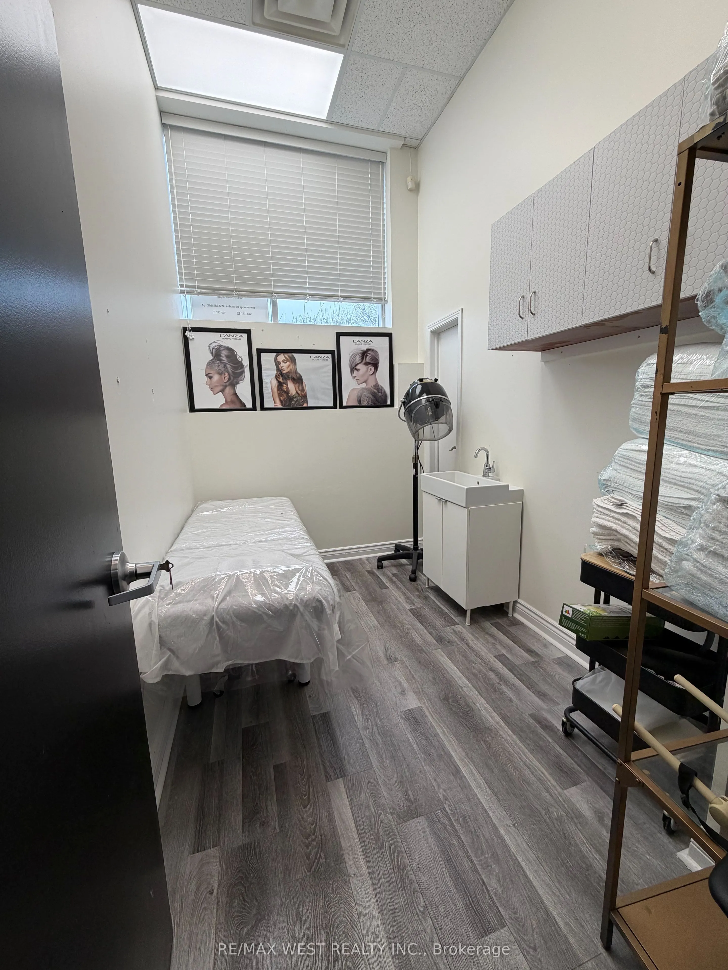 8707 Dufferin Street #6