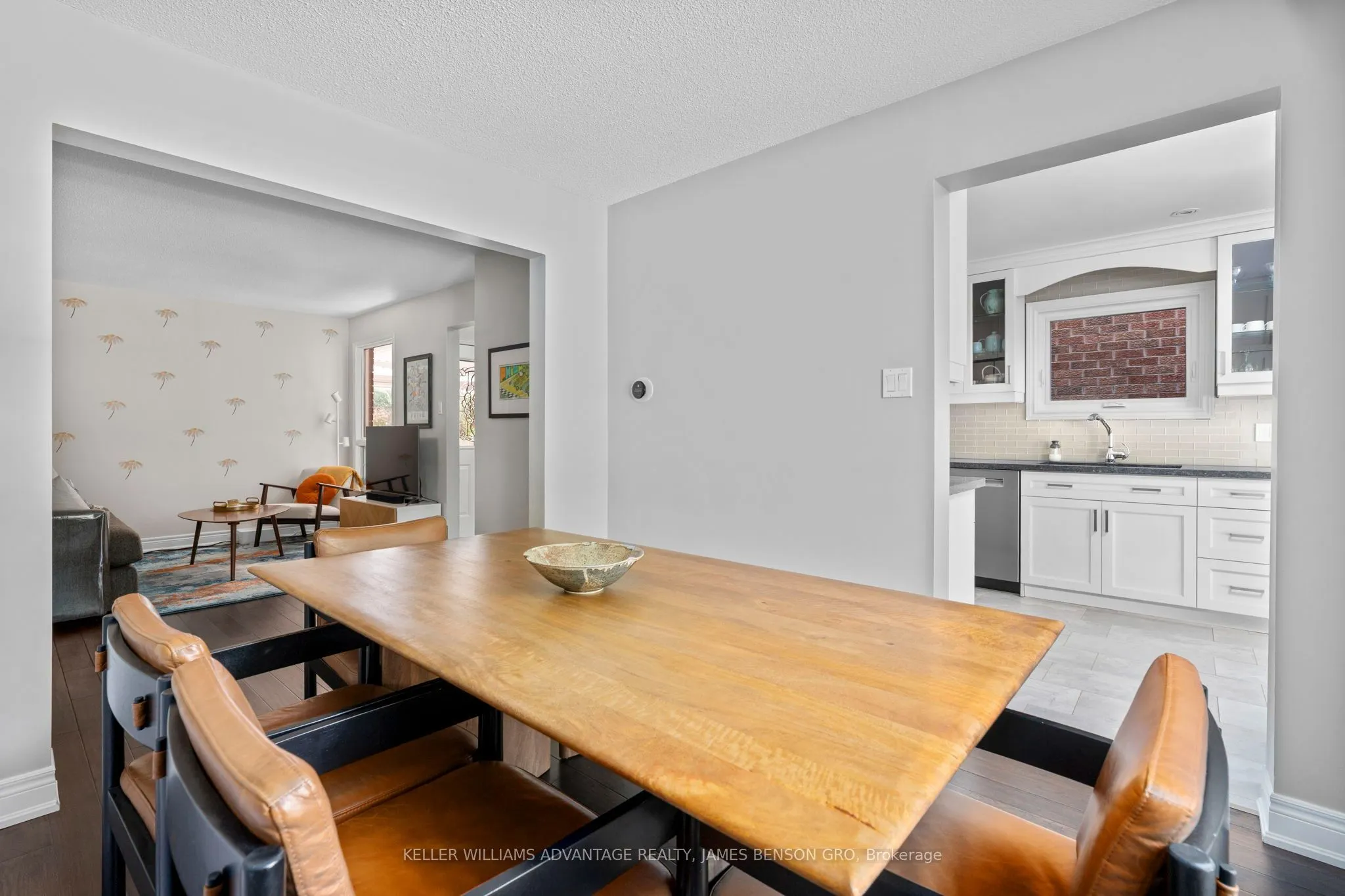 38 White Boulevard