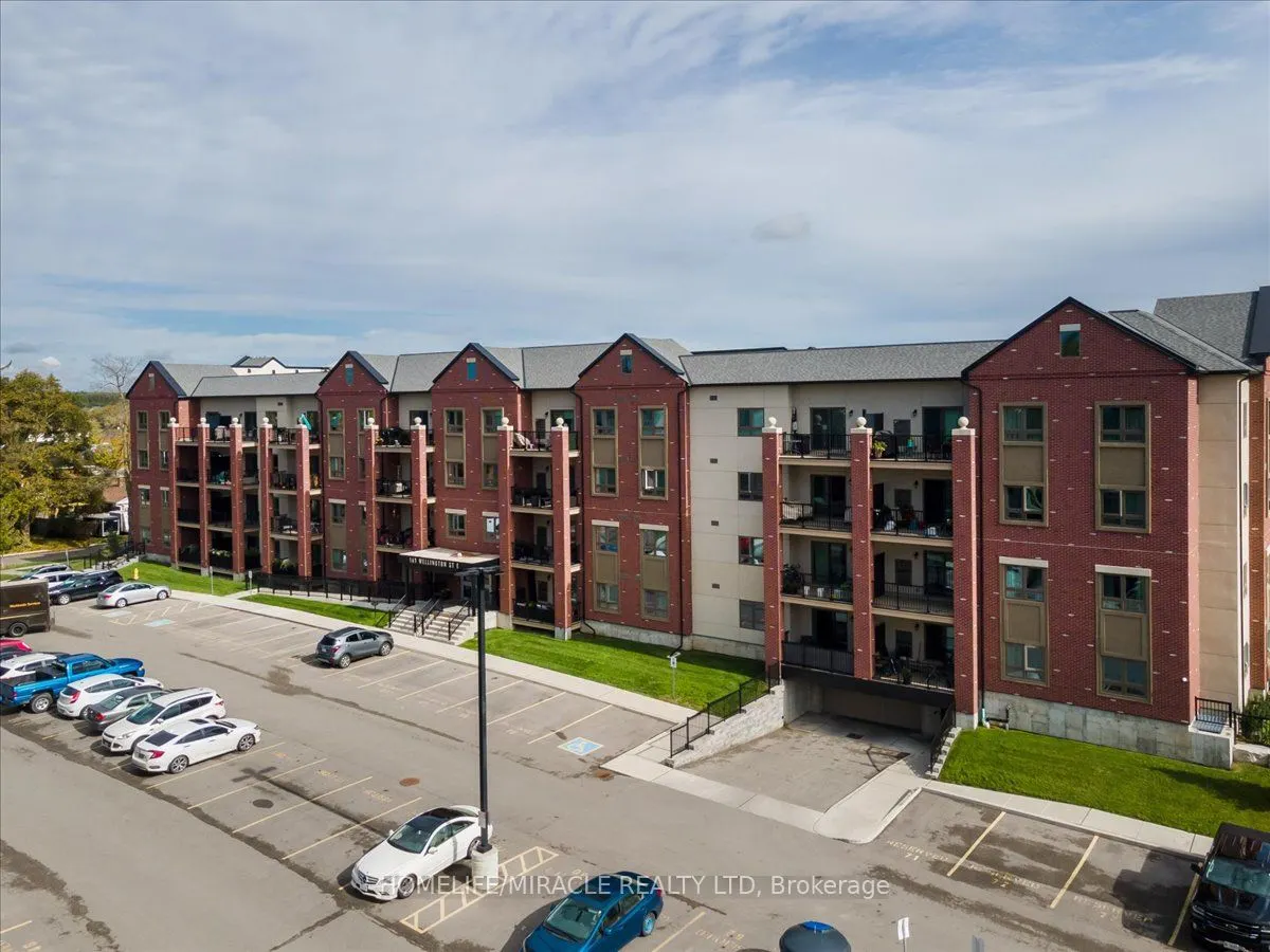 161 Wellington Street E #304