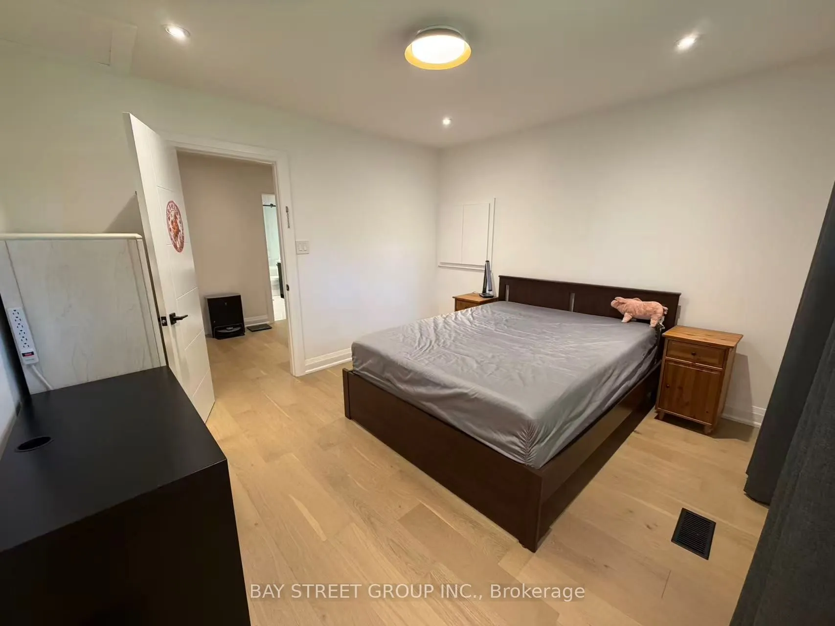 25 Jeremy Drive #Room
