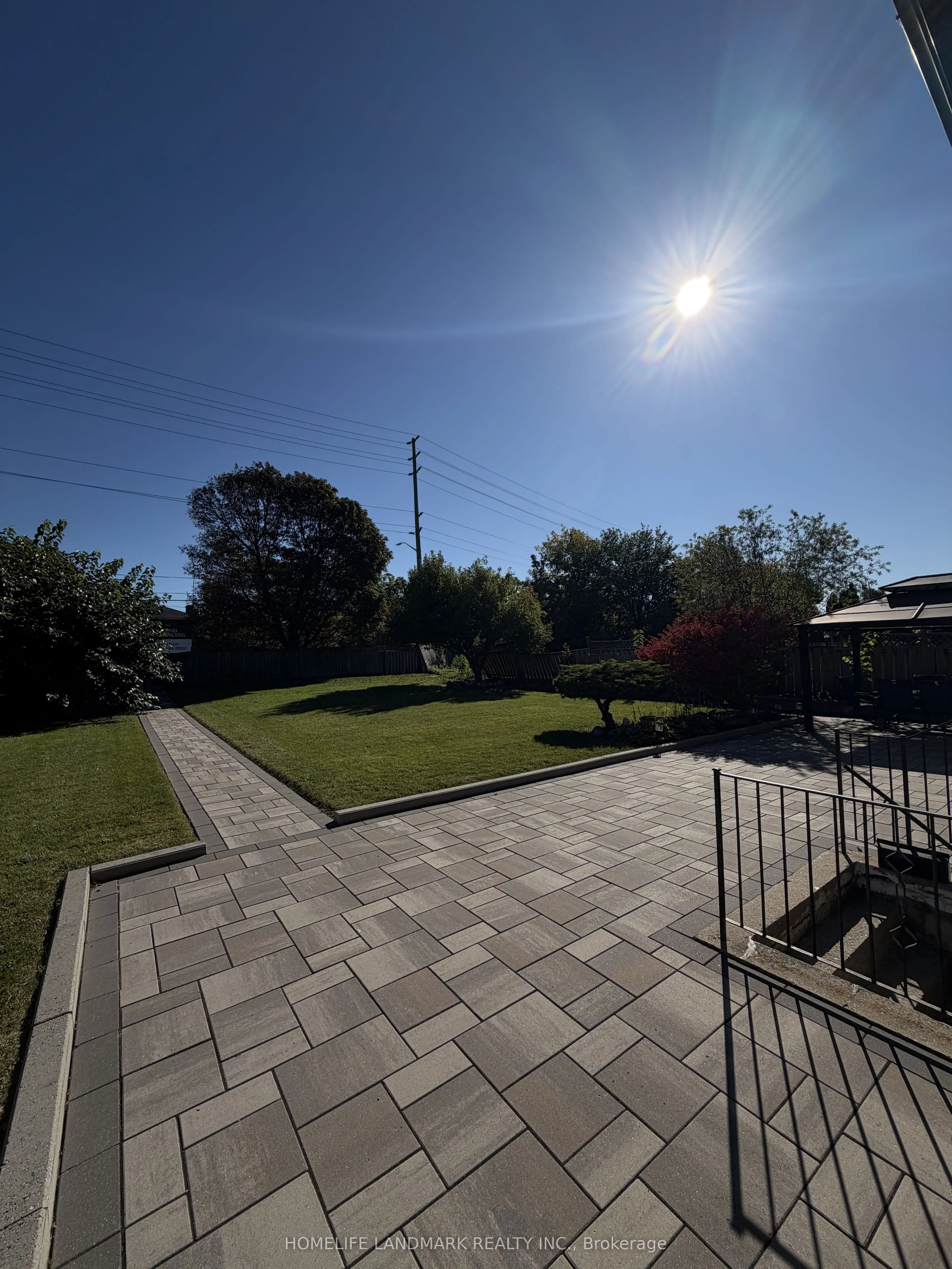 11 Ravenhill Crescent