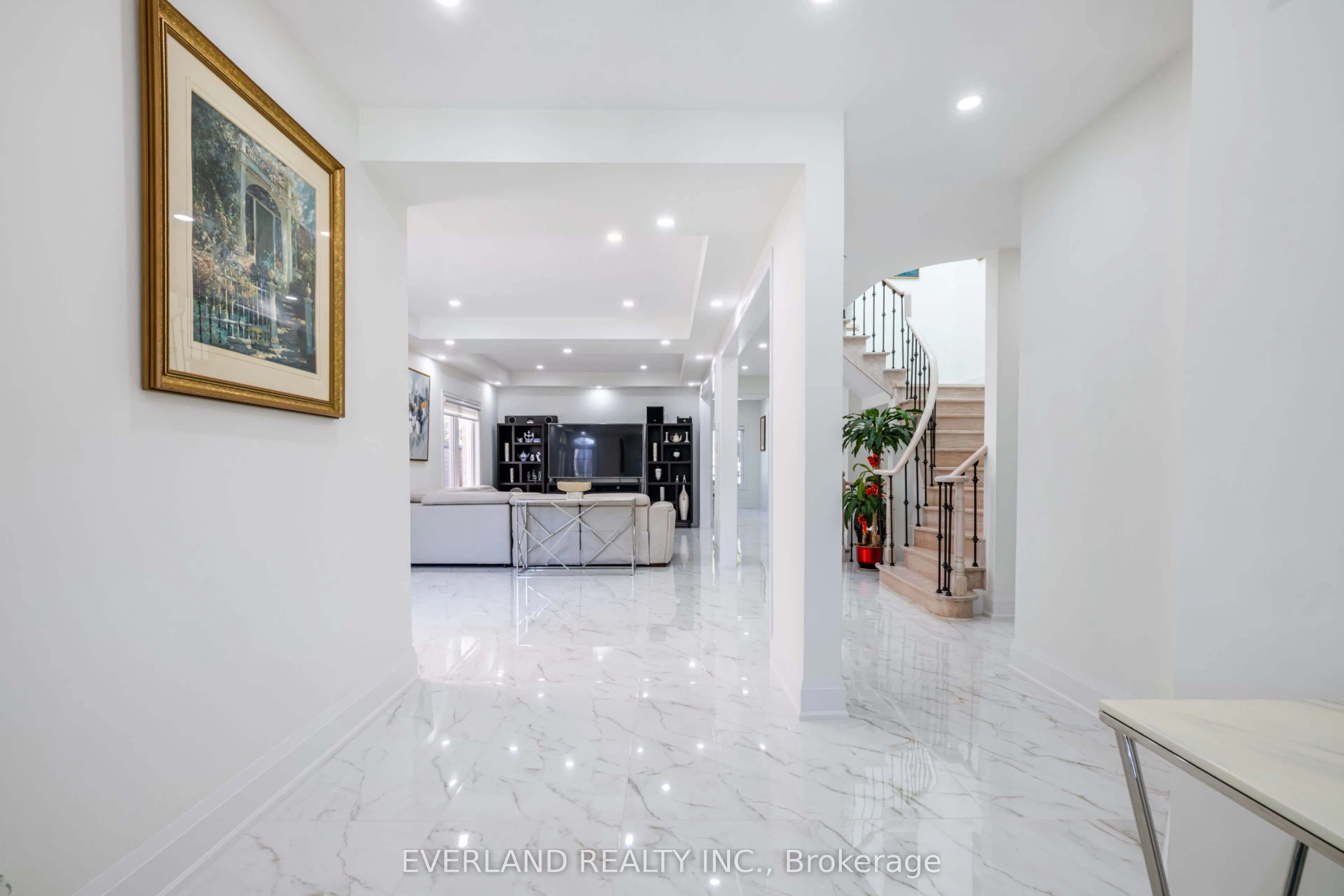 10 Megarry Court
