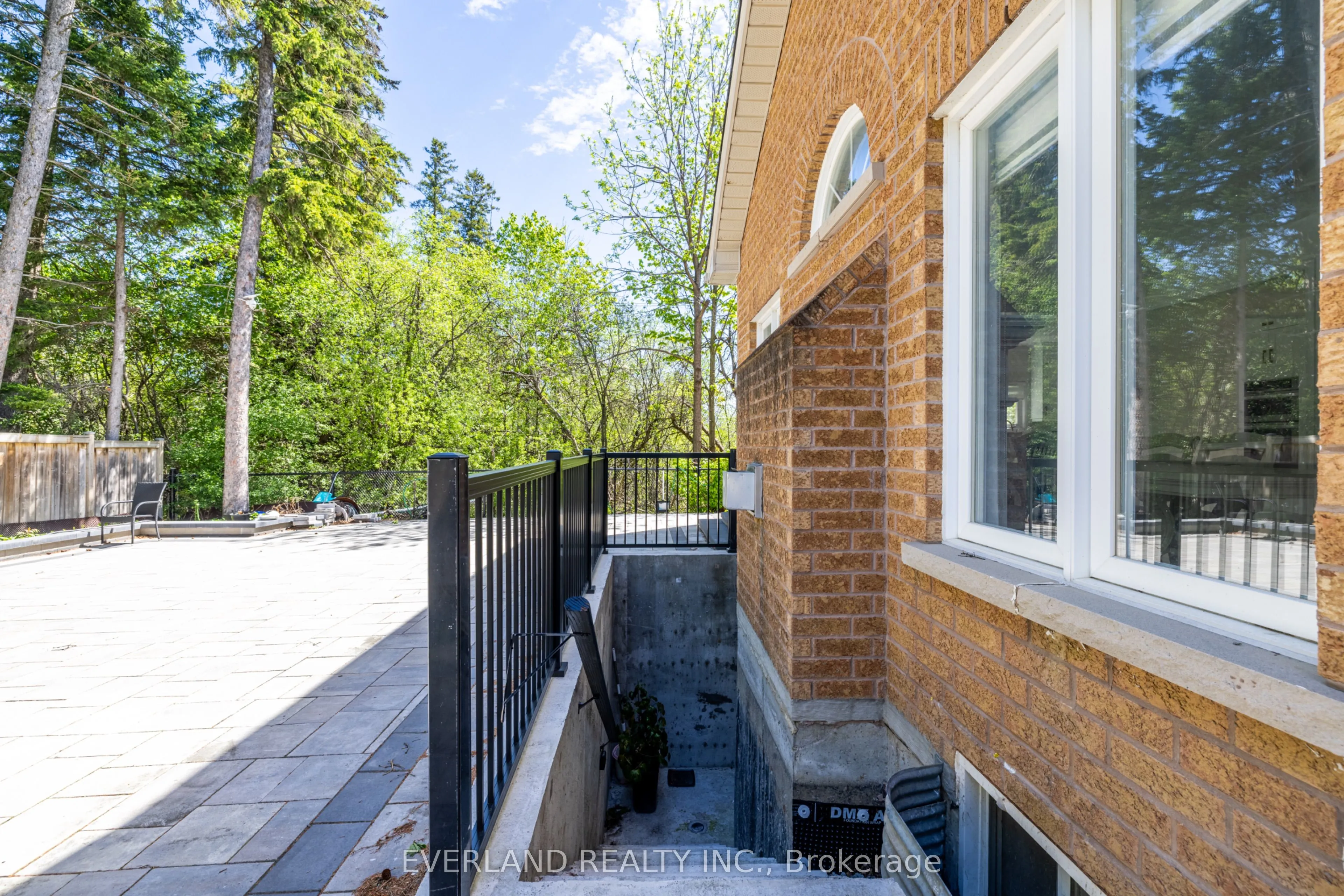 10 Megarry Court