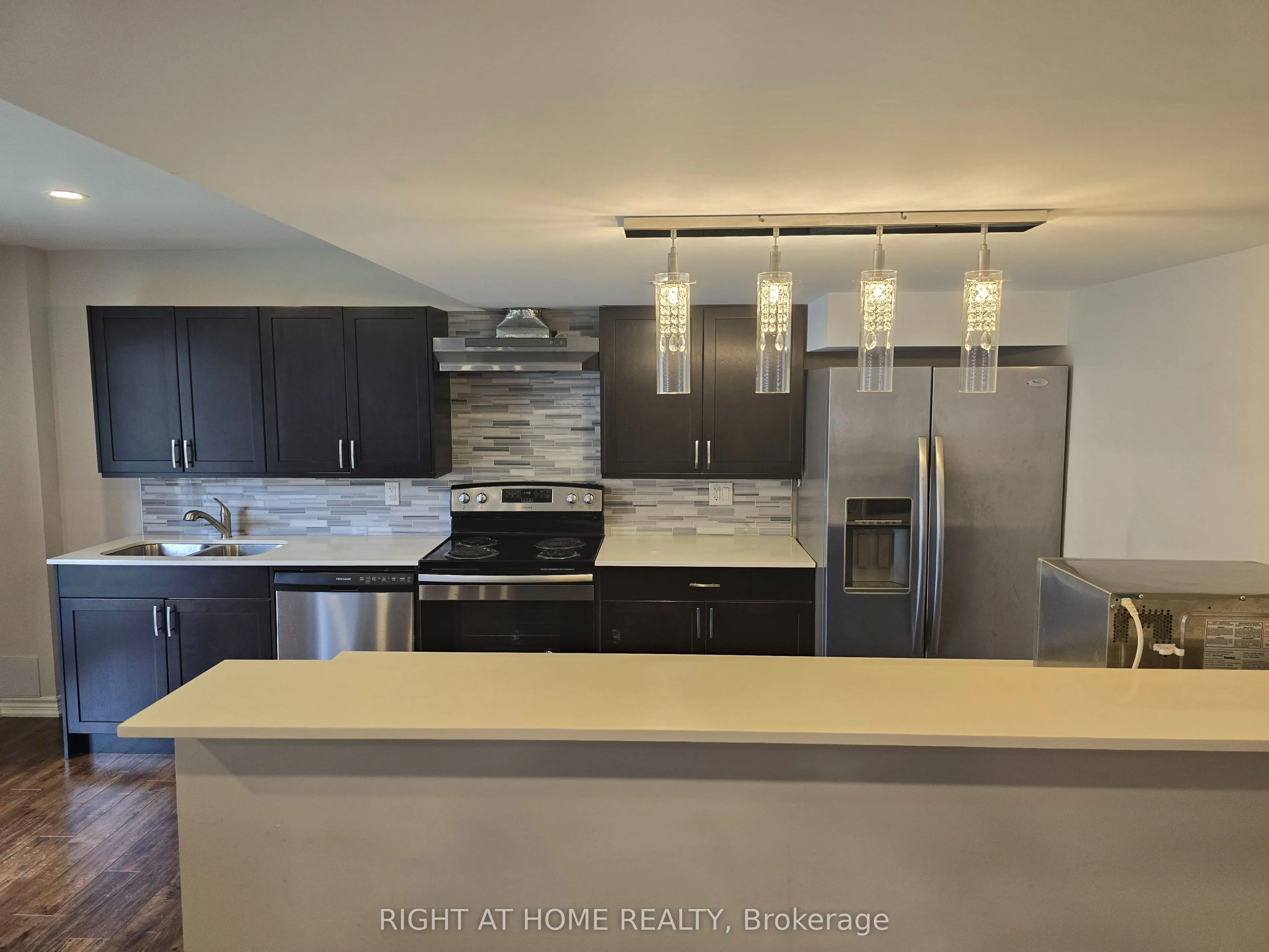 28 Philips View Crescent #Basement