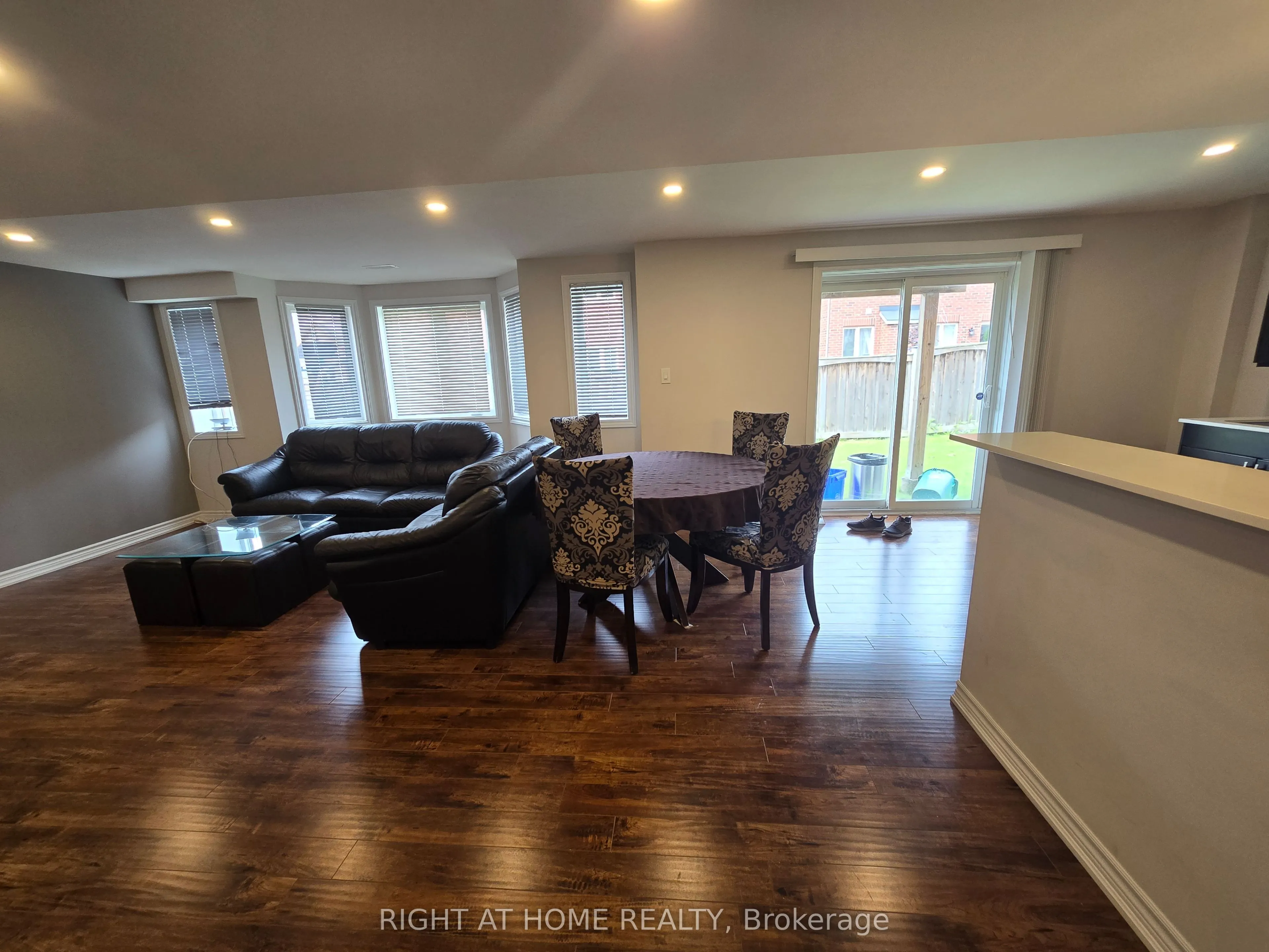 28 Philips View Crescent #Basement