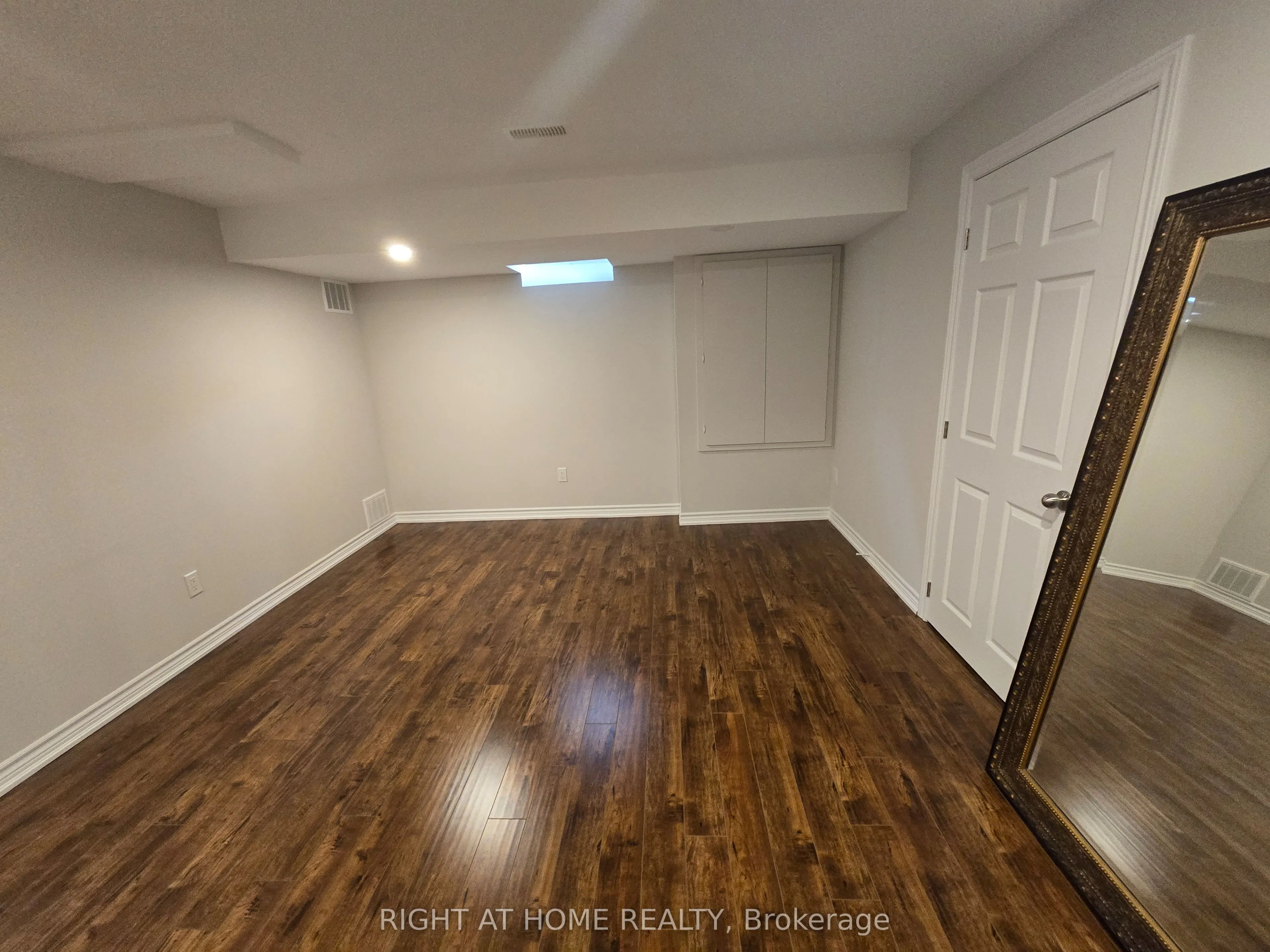 28 Philips View Crescent #Basement