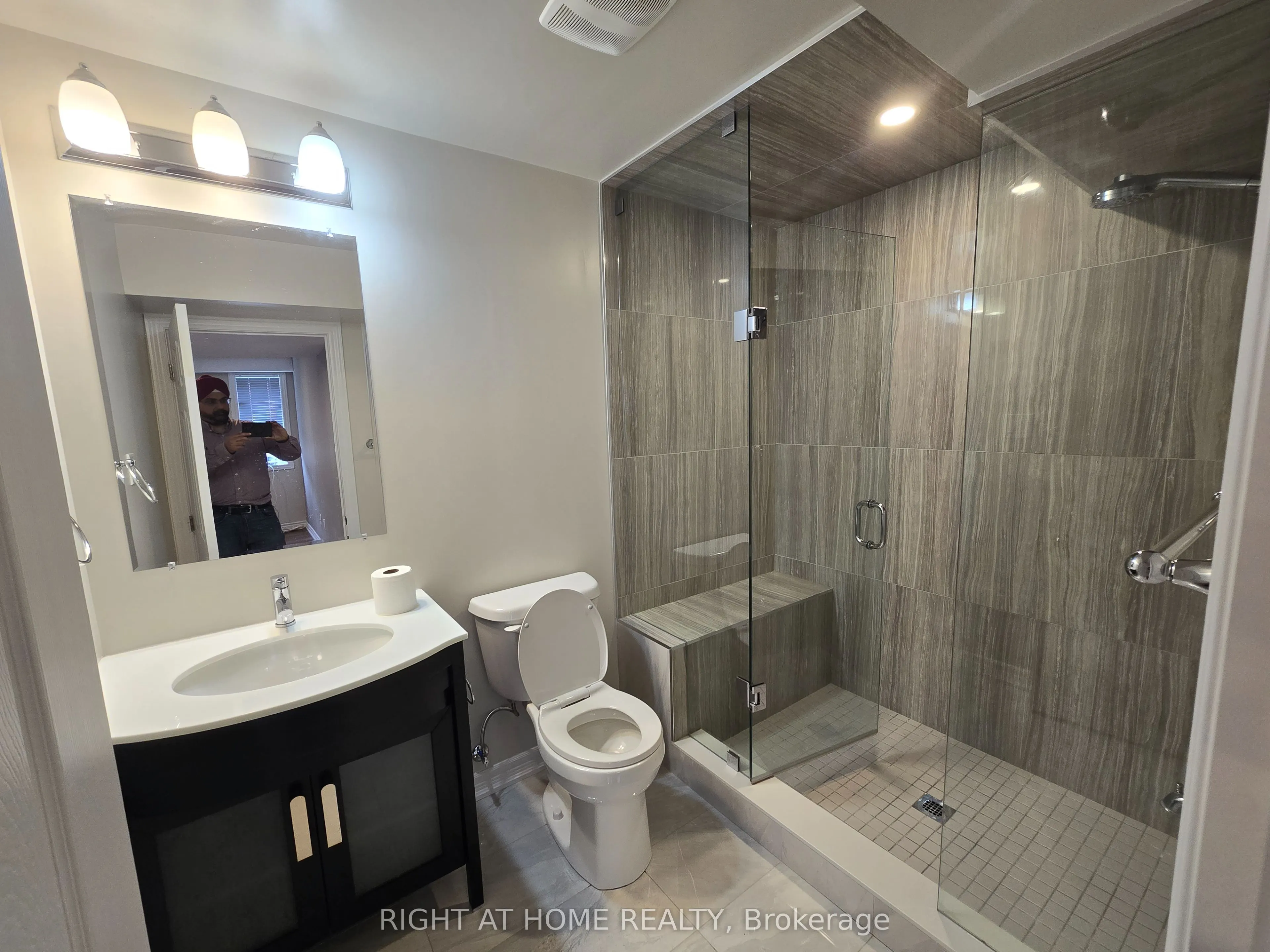 28 Philips View Crescent #Basement