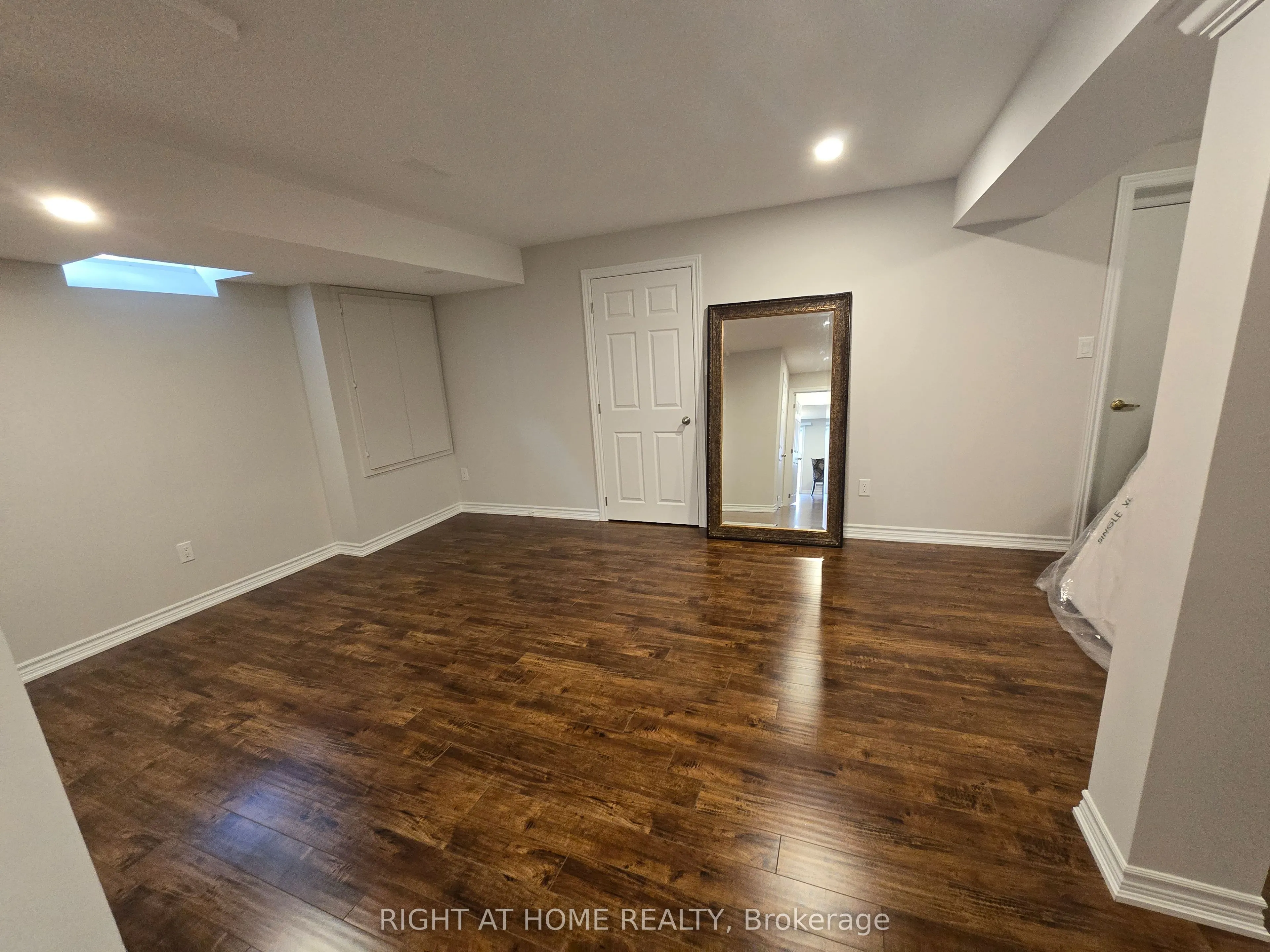 28 Philips View Crescent #Basement